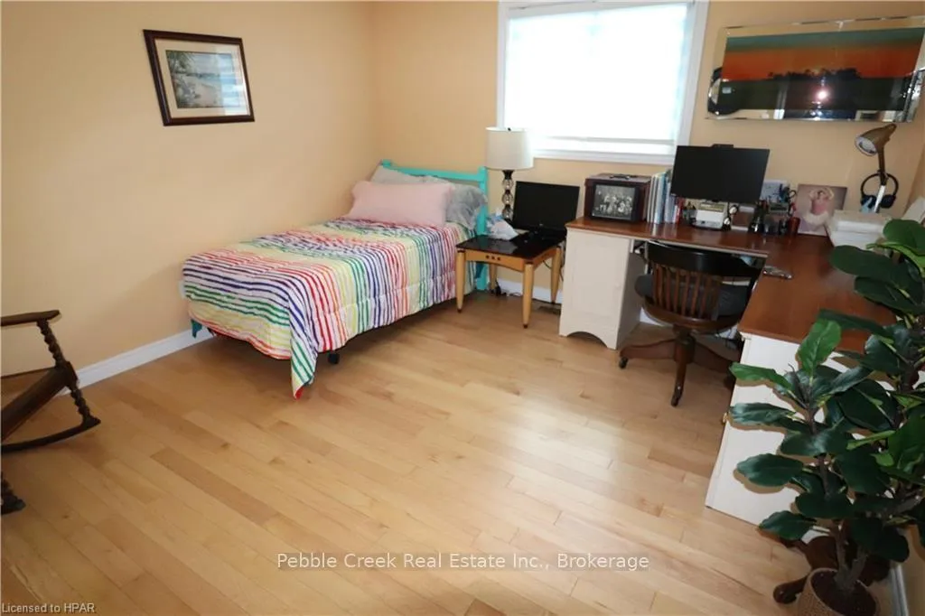 Photo 24 of 205 Bennett Street W, Goderich, Goderich (Town) — HOMEH