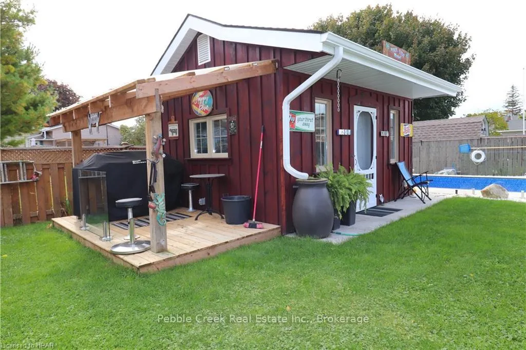 Photo 44 of 205 Bennett Street W, Goderich, Goderich (Town) — HOMEH