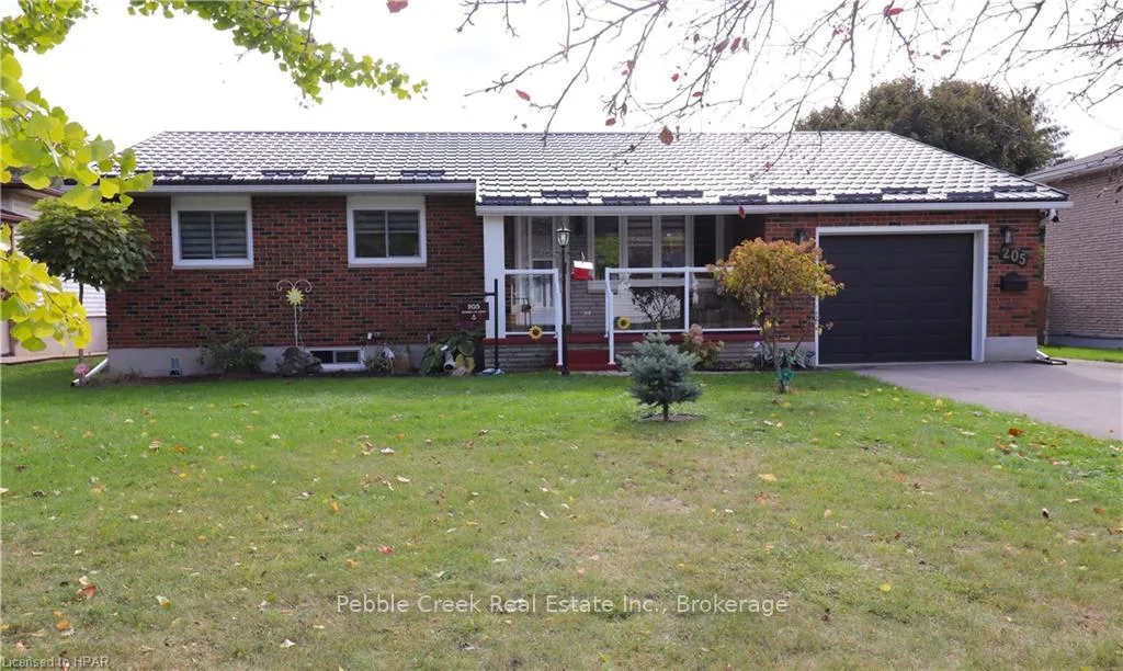 Photo 49 of 205 Bennett Street W, Goderich, Goderich (Town) — HOMEH
