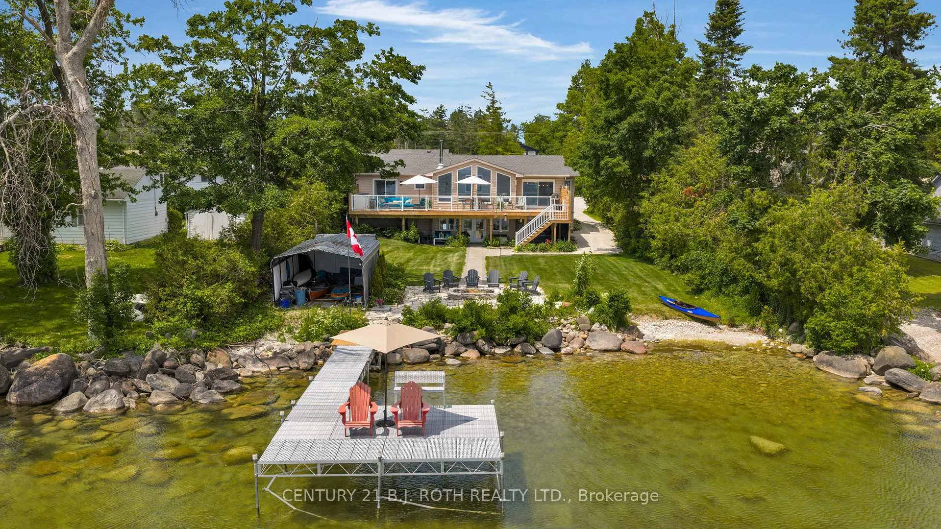 Front of 95 lakeshore Road E