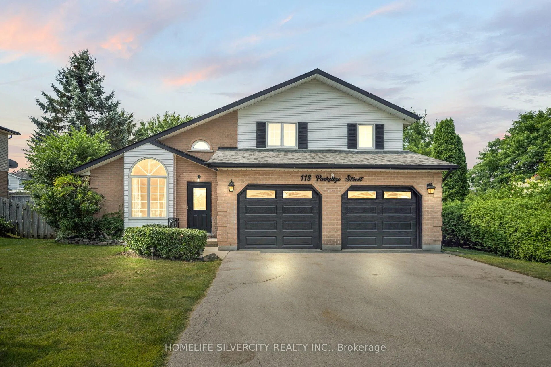 Photo 2 of 118 Parkedge Street, Guelph/Eramosa, Rockwood — HOMEH
