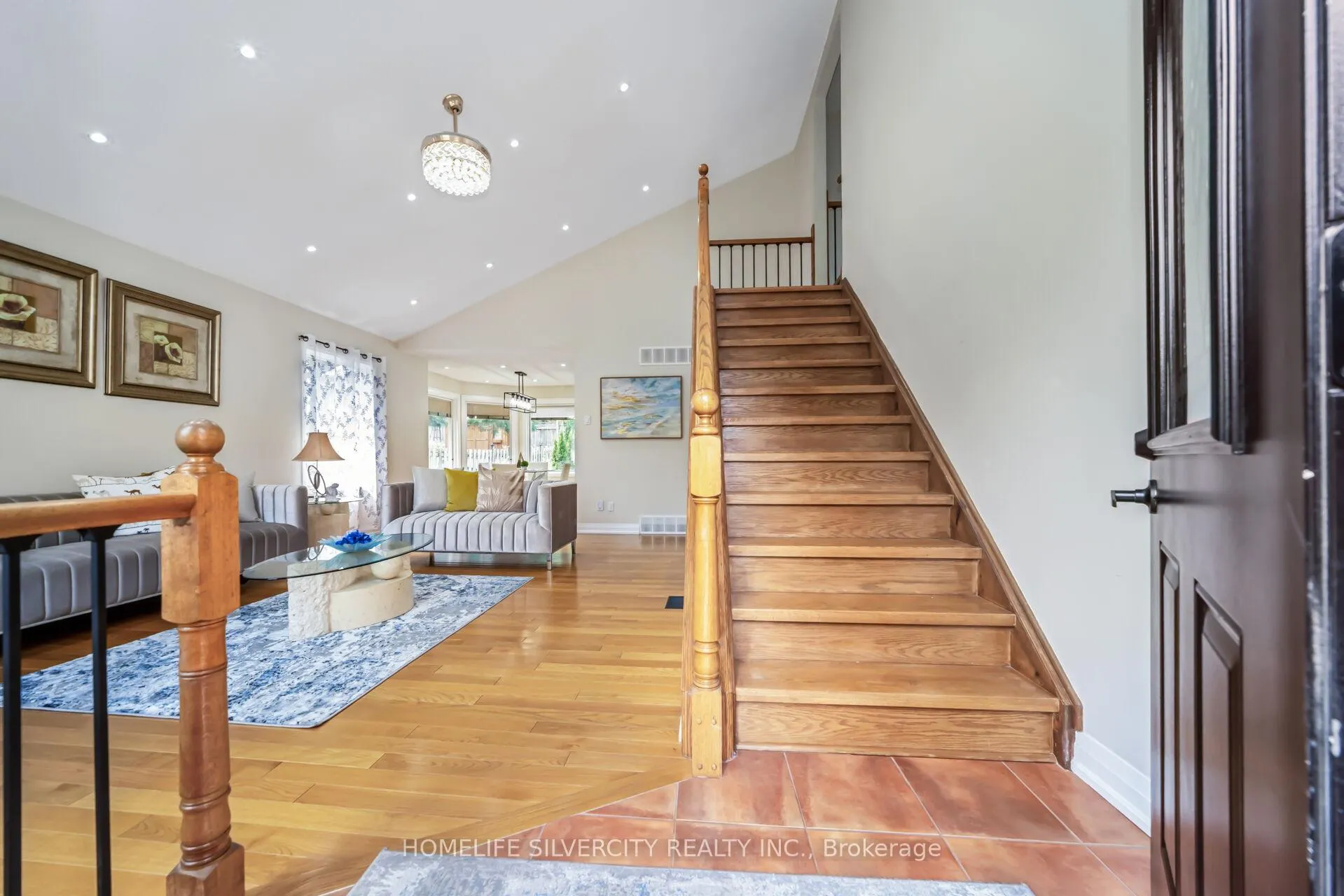 Photo 5 of 118 Parkedge Street, Guelph/Eramosa, Rockwood — HOMEH