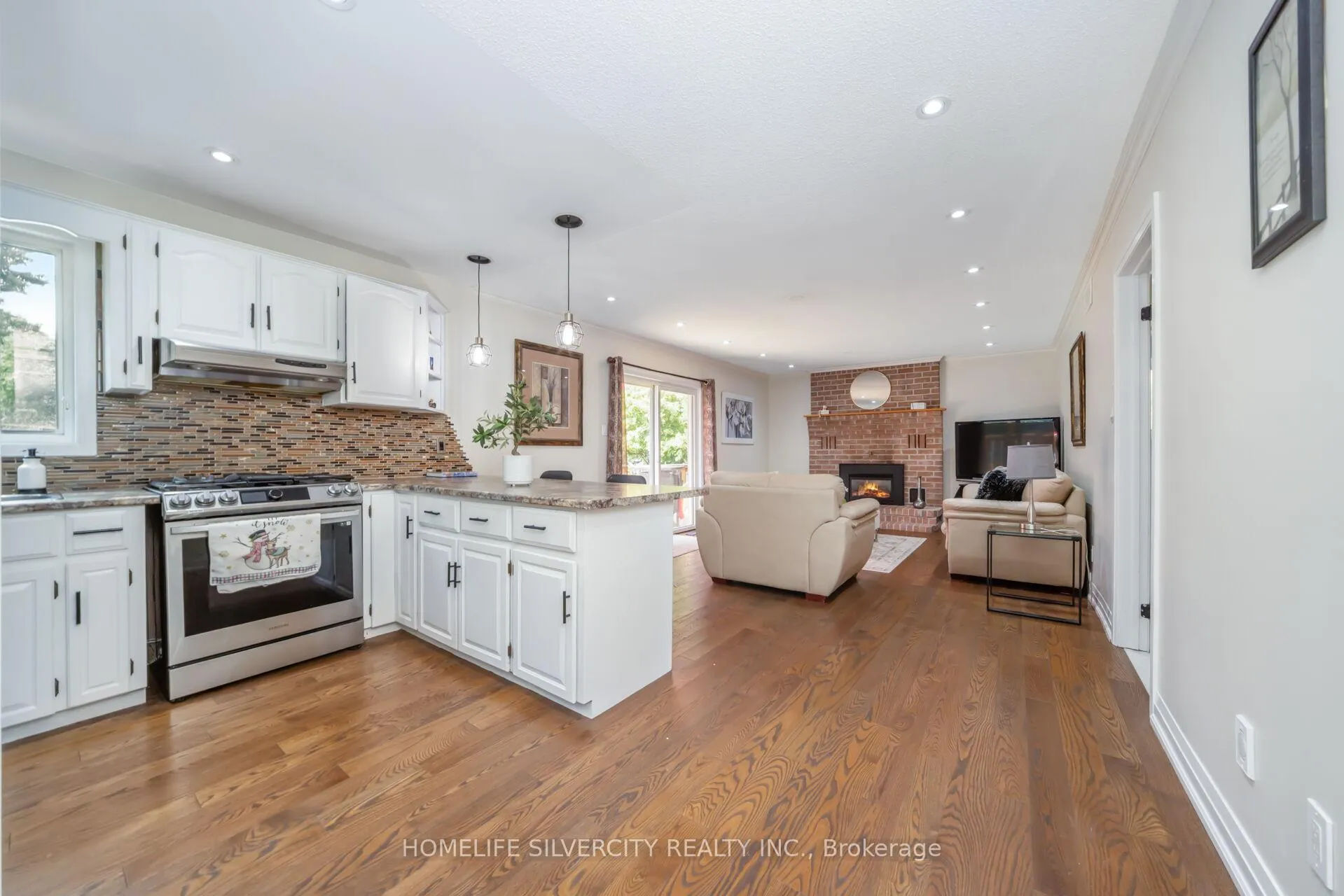 Photo 12 of 118 Parkedge Street, Guelph/Eramosa, Rockwood — HOMEH