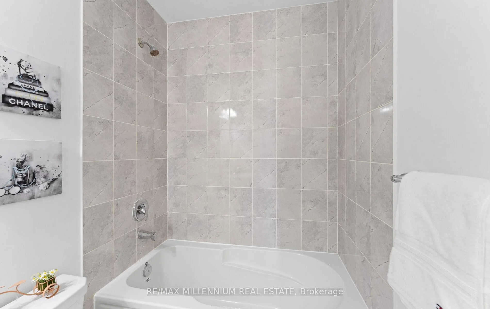 Photo 6 of 83 Casely Avenue, Richmond Hill, Rural Richmond Hill — HOMEH