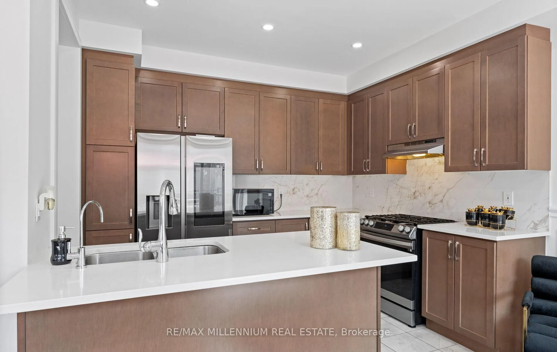 Photo 11 of 83 Casely Avenue, Richmond Hill, Rural Richmond Hill — HOMEH