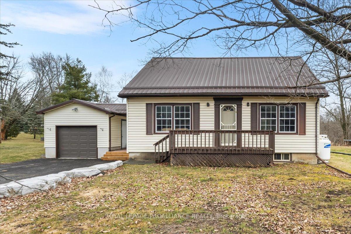 Photo 1 of 402 Beatty Road, Belleville, Thurlow Ward — HOMEH