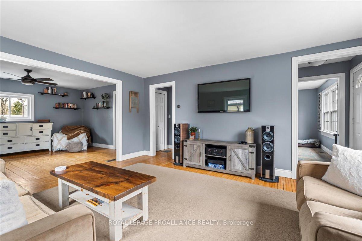 Photo 12 of 402 Beatty Road, Belleville, Thurlow Ward — HOMEH