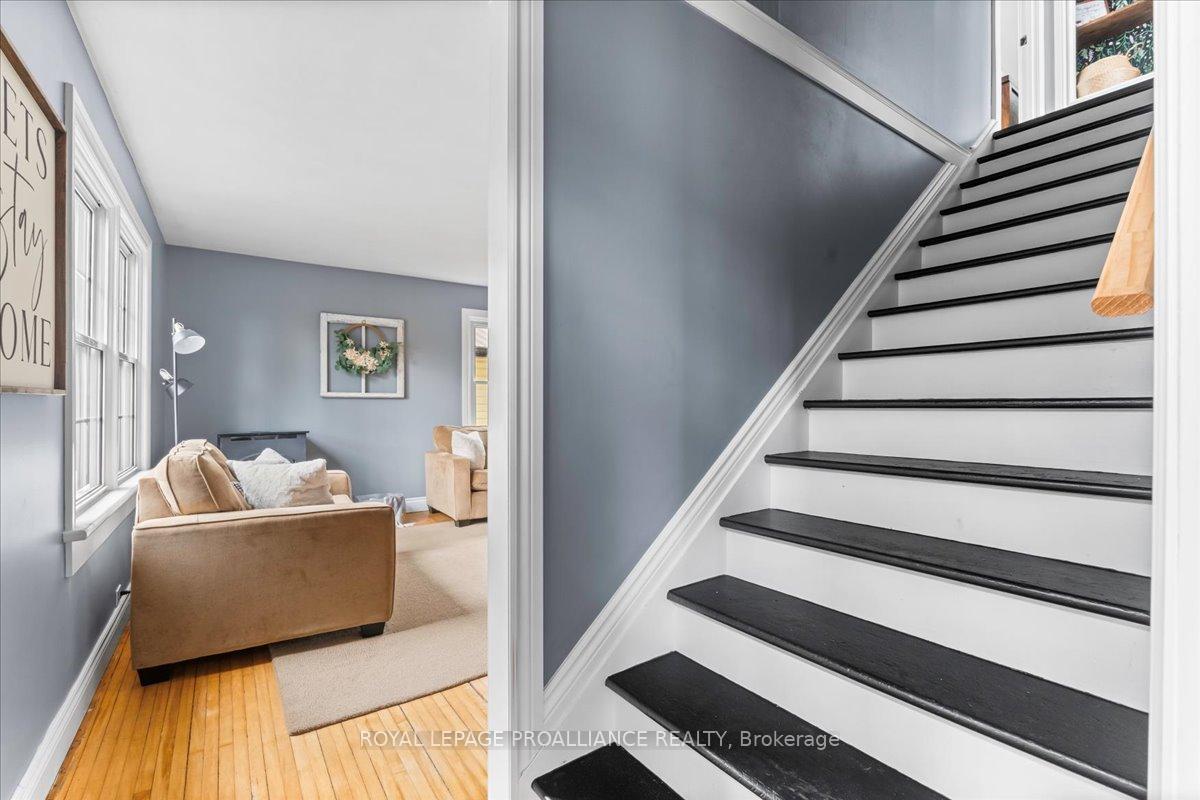 Photo 23 of 402 Beatty Road, Belleville, Thurlow Ward — HOMEH