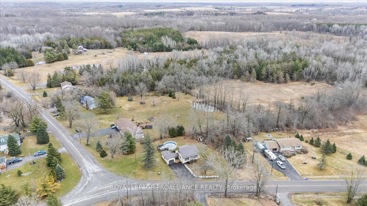 Photo 34 of 402 Beatty Road, Belleville, Thurlow Ward — HOMEH