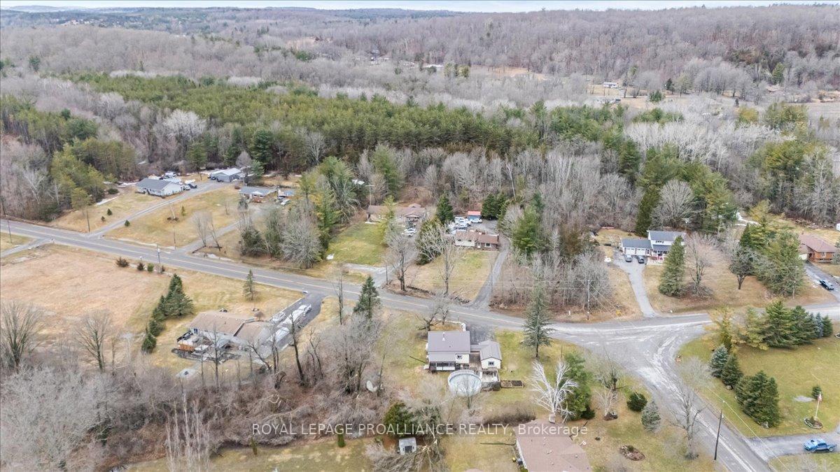 Photo 35 of 402 Beatty Road, Belleville, Thurlow Ward — HOMEH