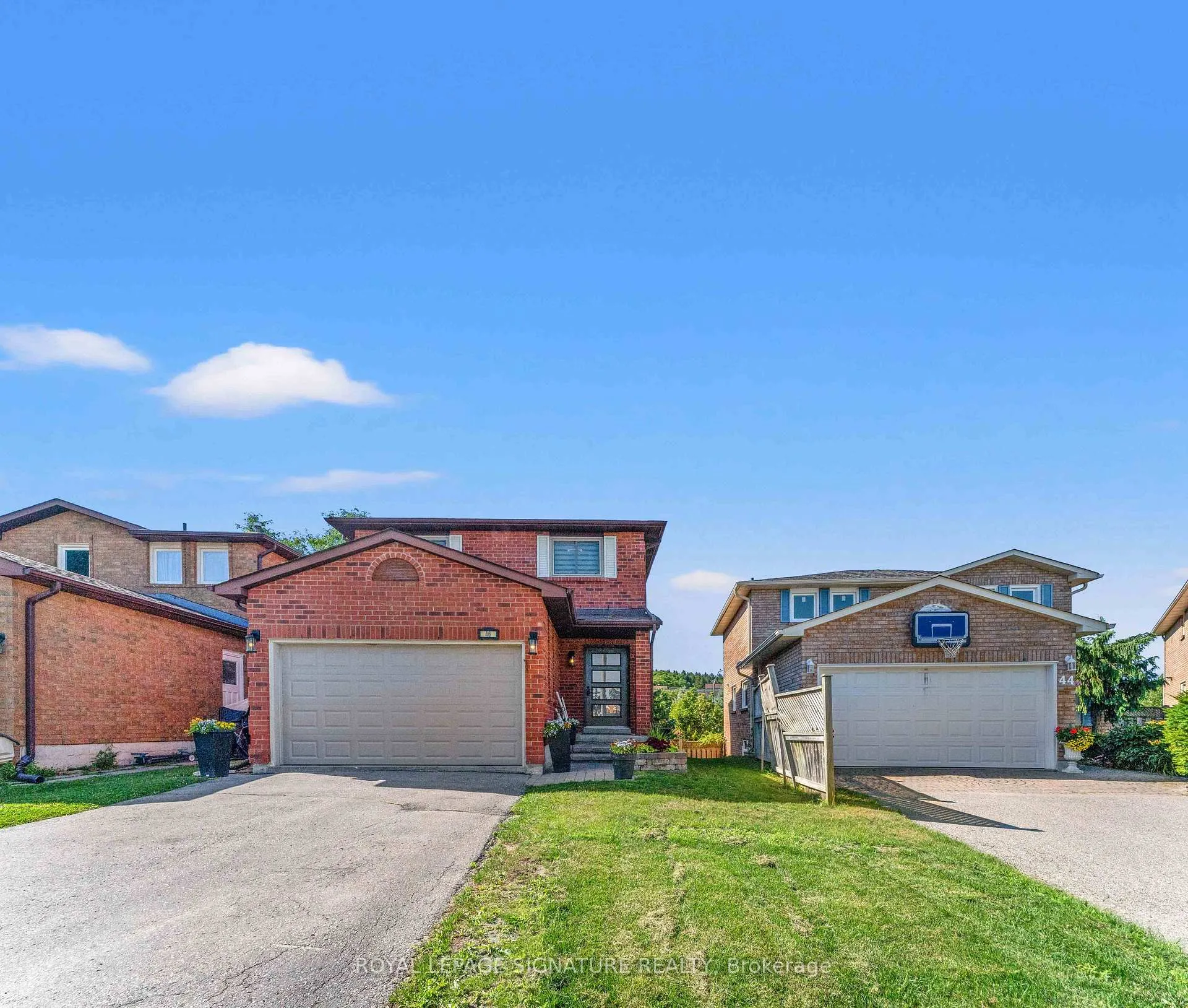 Photo 2 of 46 Marchwood Crescent, Richmond Hill, Harding — HOMEH