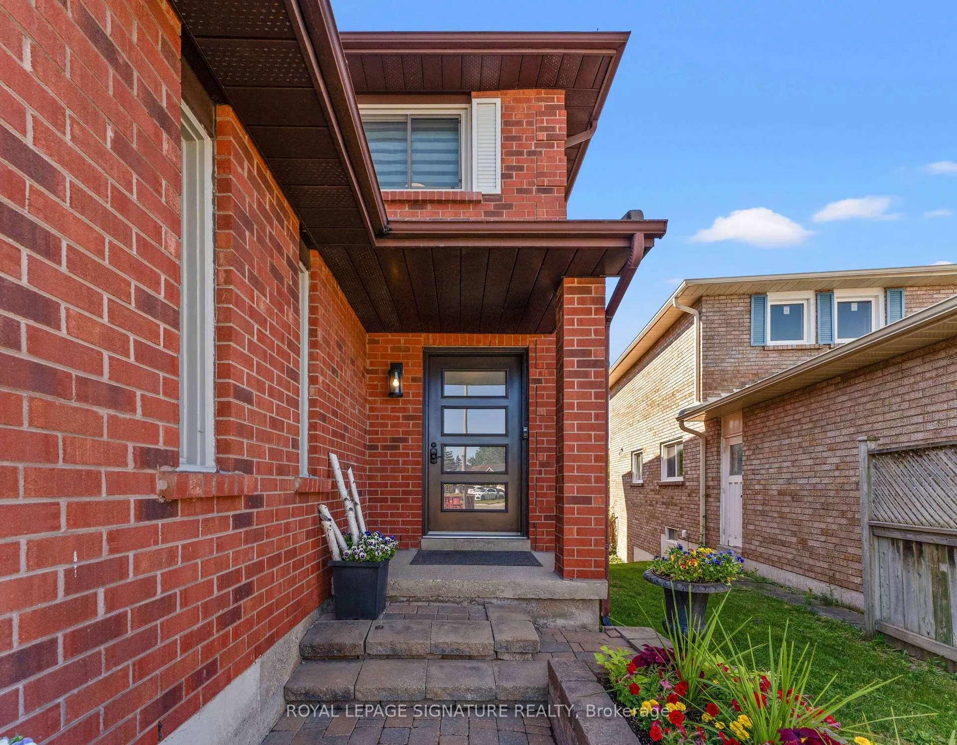 Photo 5 of 46 Marchwood Crescent, Richmond Hill, Harding — HOMEH