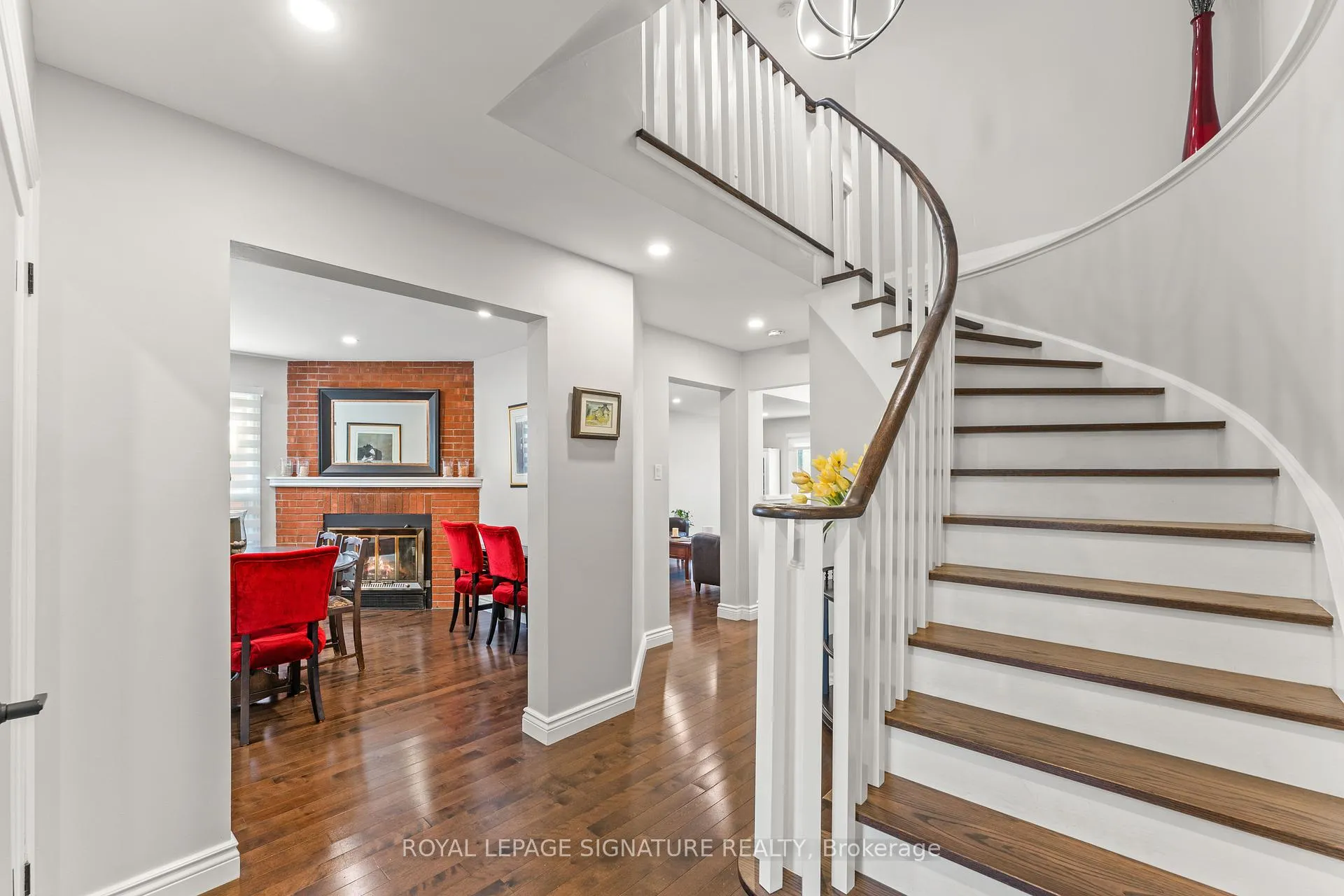 Photo 8 of 46 Marchwood Crescent, Richmond Hill, Harding — HOMEH