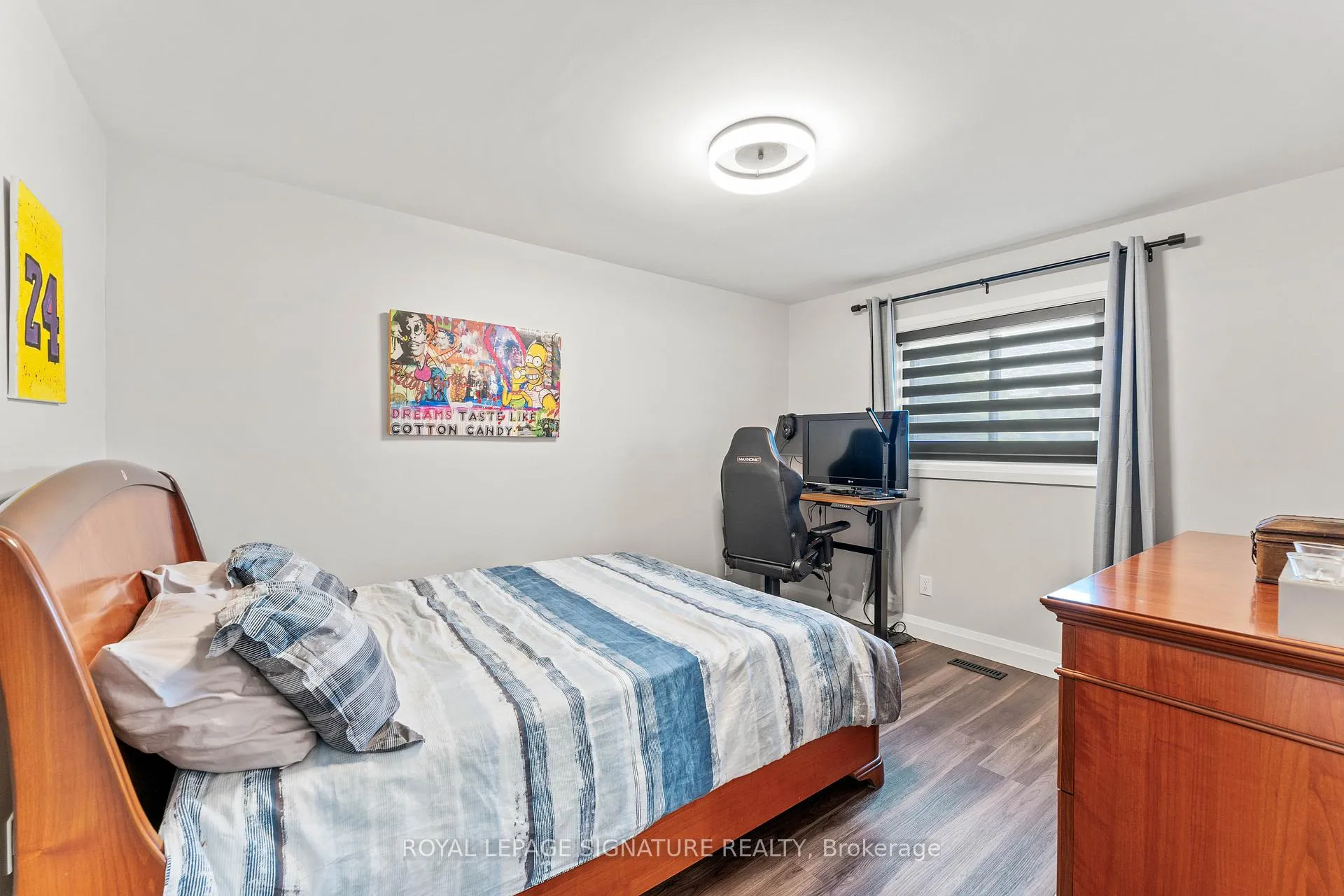 Photo 29 of 46 Marchwood Crescent, Richmond Hill, Harding — HOMEH