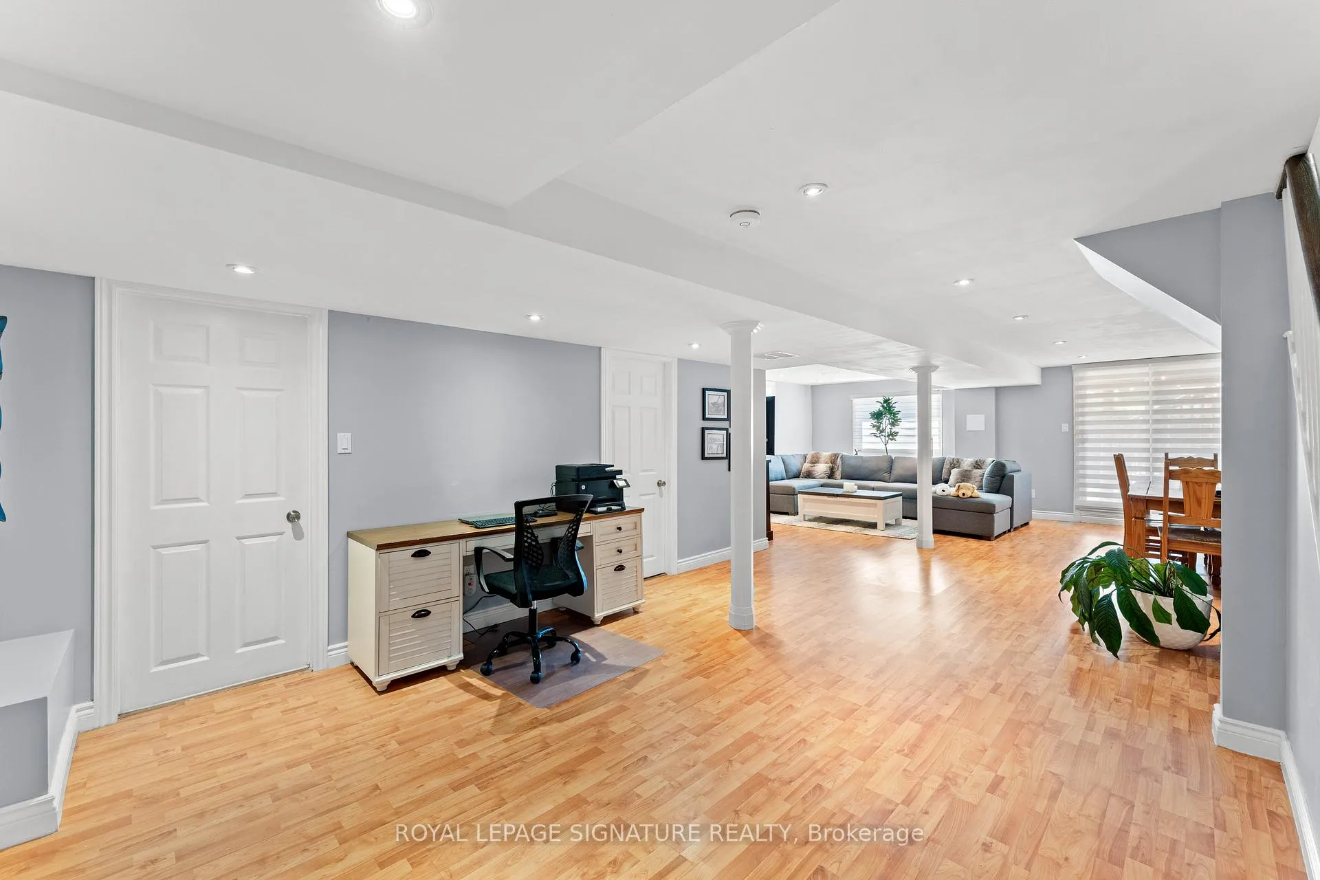 Photo 33 of 46 Marchwood Crescent, Richmond Hill, Harding — HOMEH