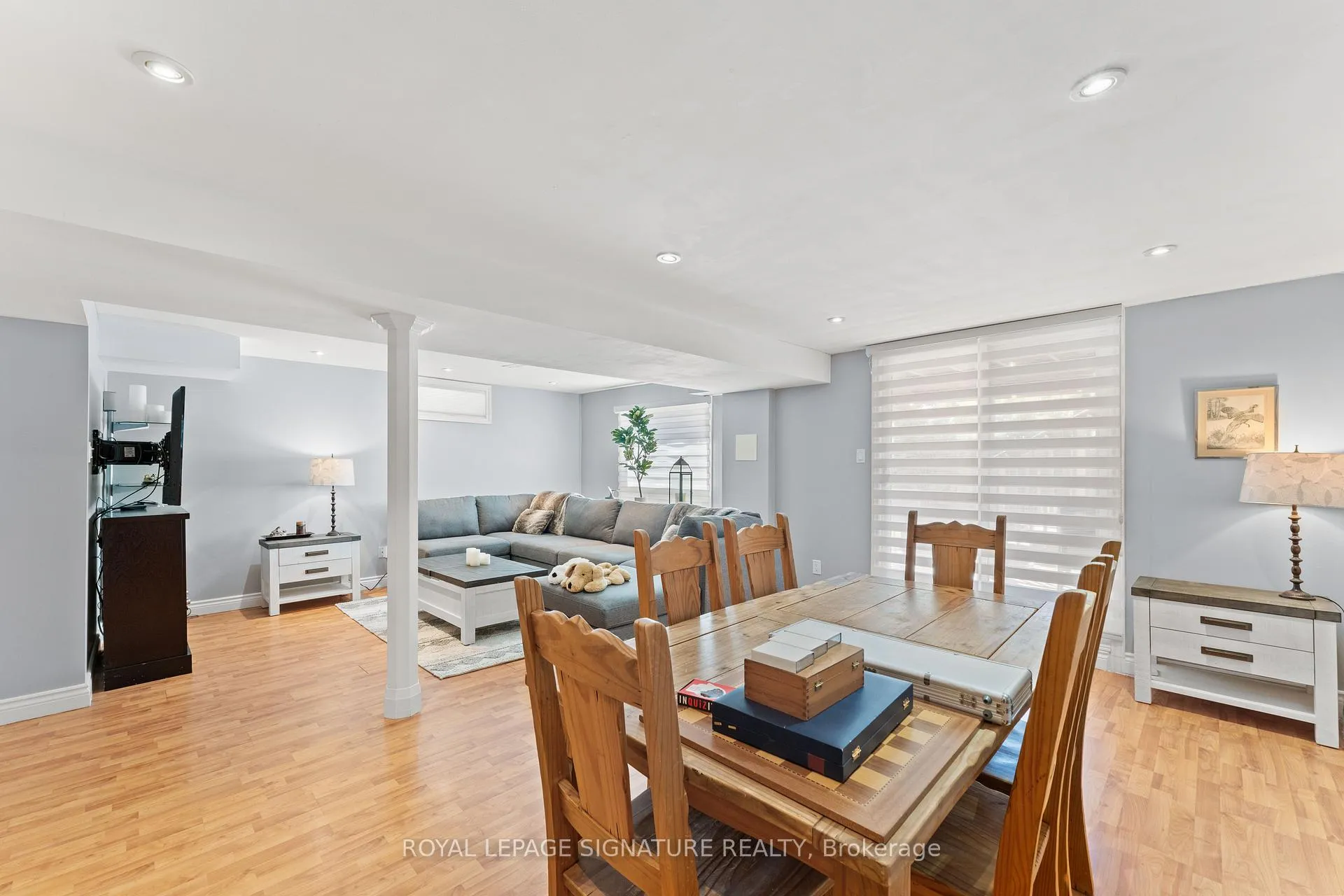 Photo 37 of 46 Marchwood Crescent, Richmond Hill, Harding — HOMEH