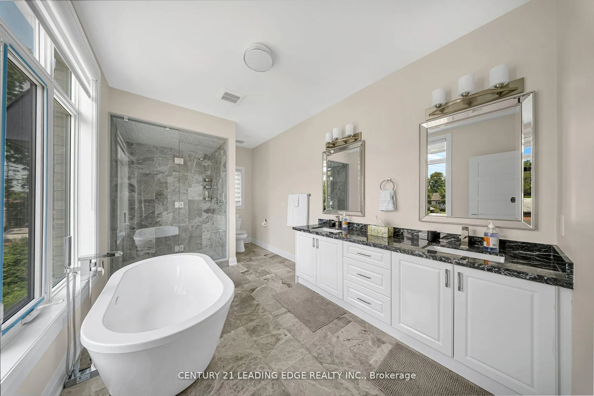 Photo 19 of 736 Hillview Crescent, Pickering, West Shore — HOMEH