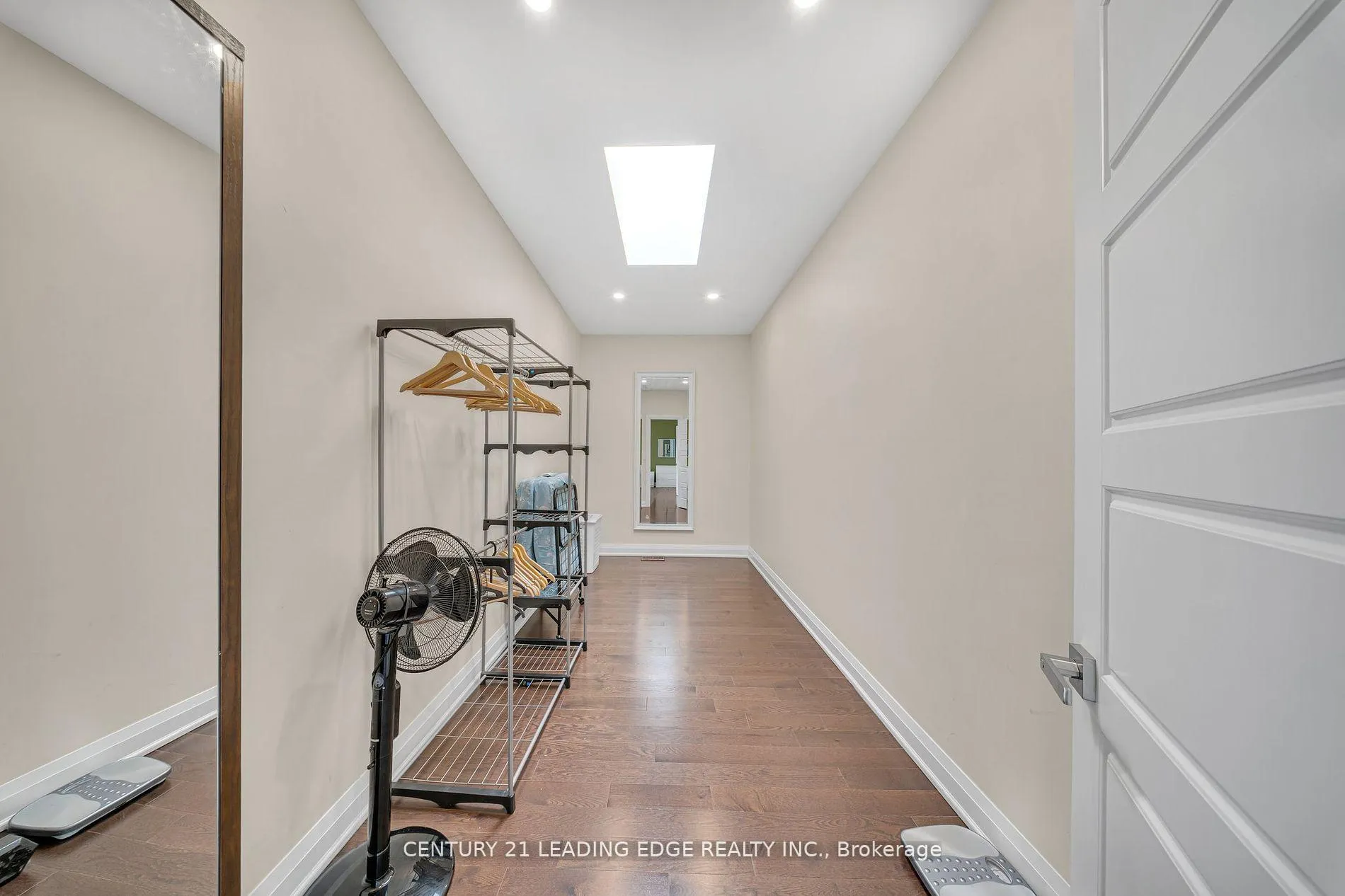 Photo 22 of 736 Hillview Crescent, Pickering, West Shore — HOMEH