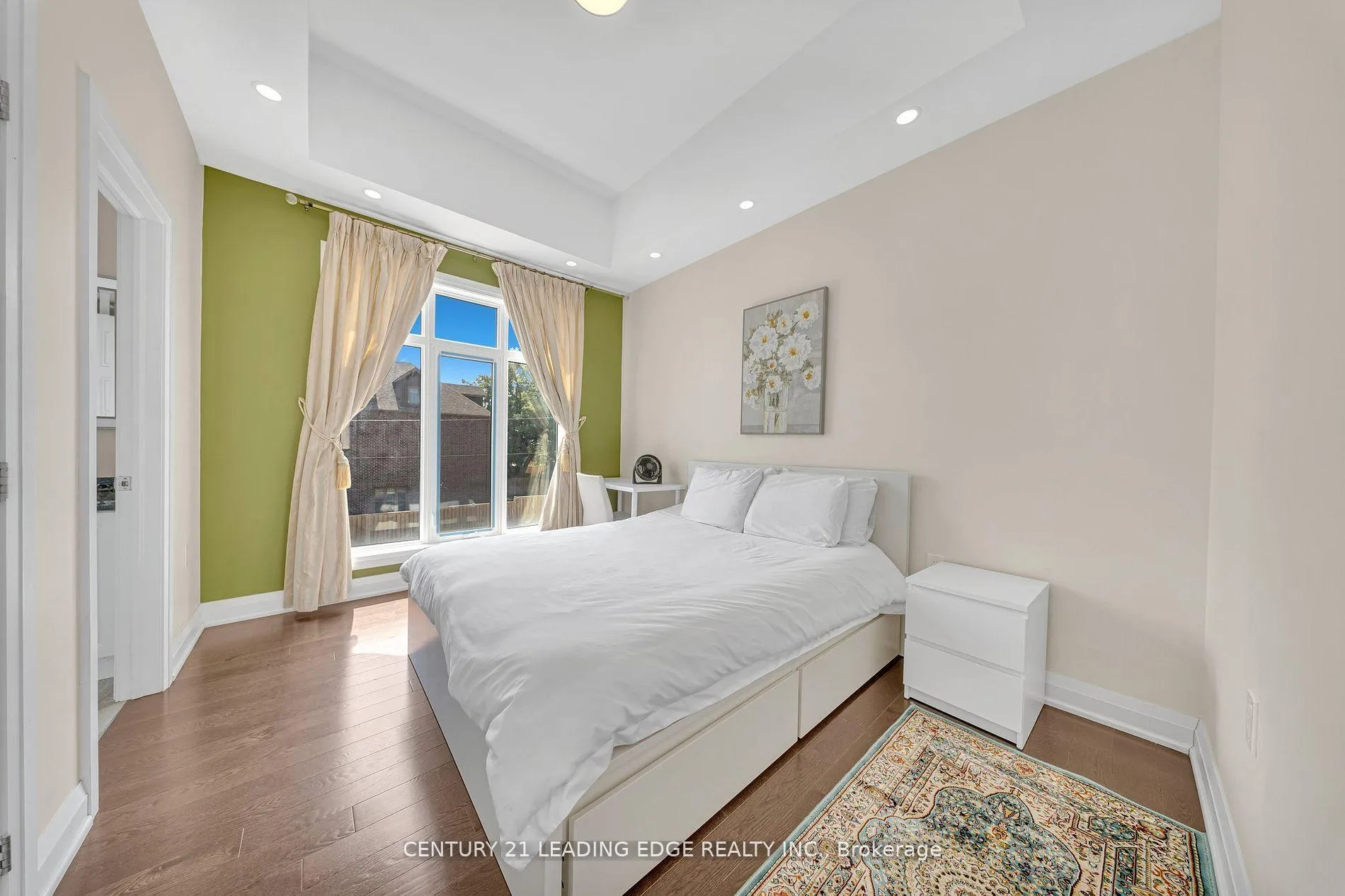 Photo 23 of 736 Hillview Crescent, Pickering, West Shore — HOMEH