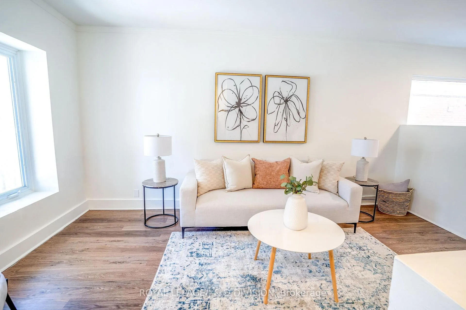 Photo 8 of 94 Brookside Drive, Toronto, East End-Danforth — HOMEH