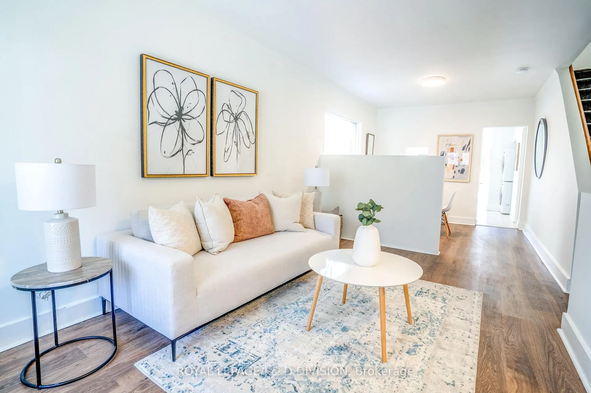 Photo 10 of 94 Brookside Drive, Toronto, East End-Danforth — HOMEH