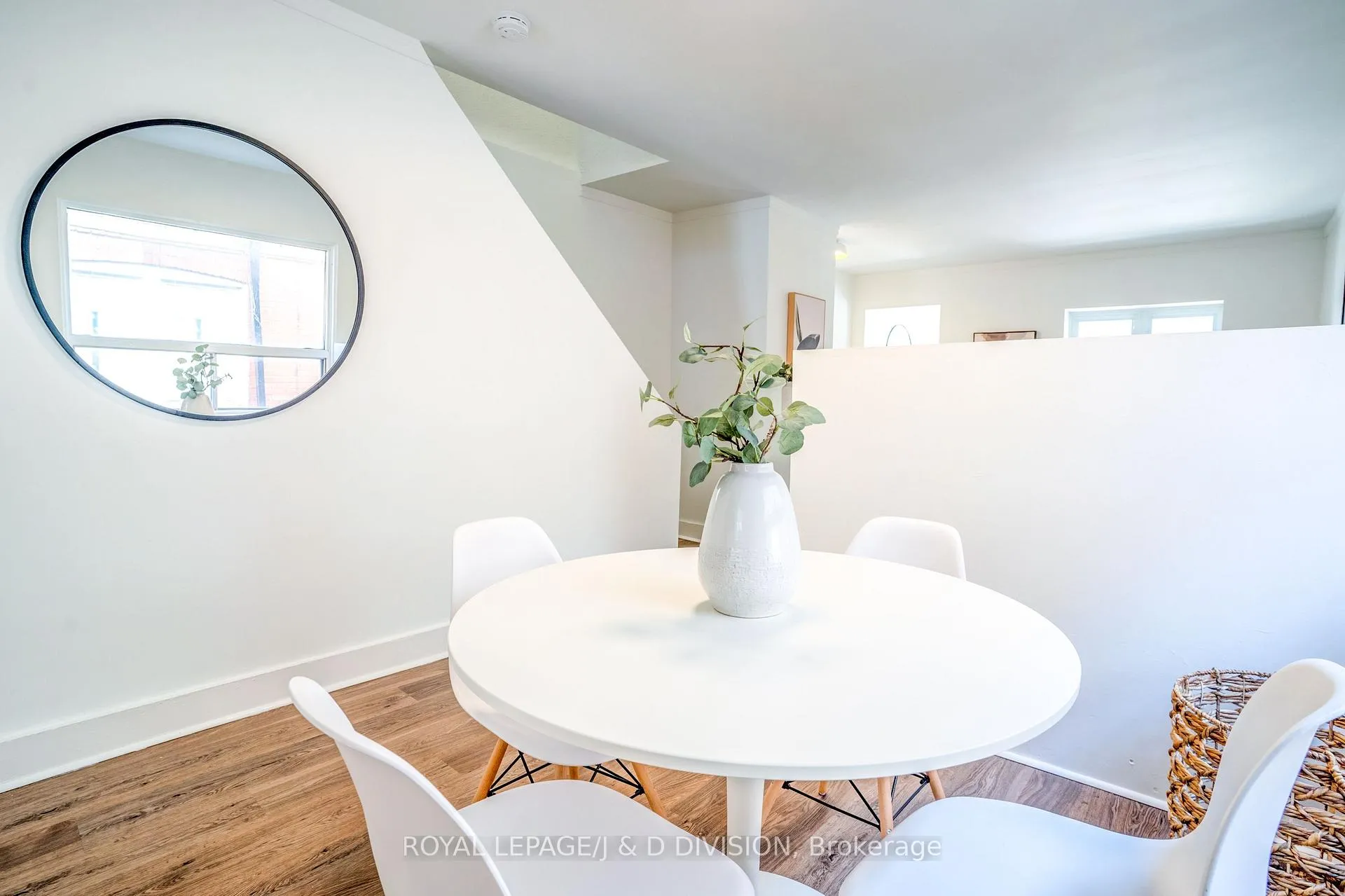 Photo 11 of 94 Brookside Drive, Toronto, East End-Danforth — HOMEH