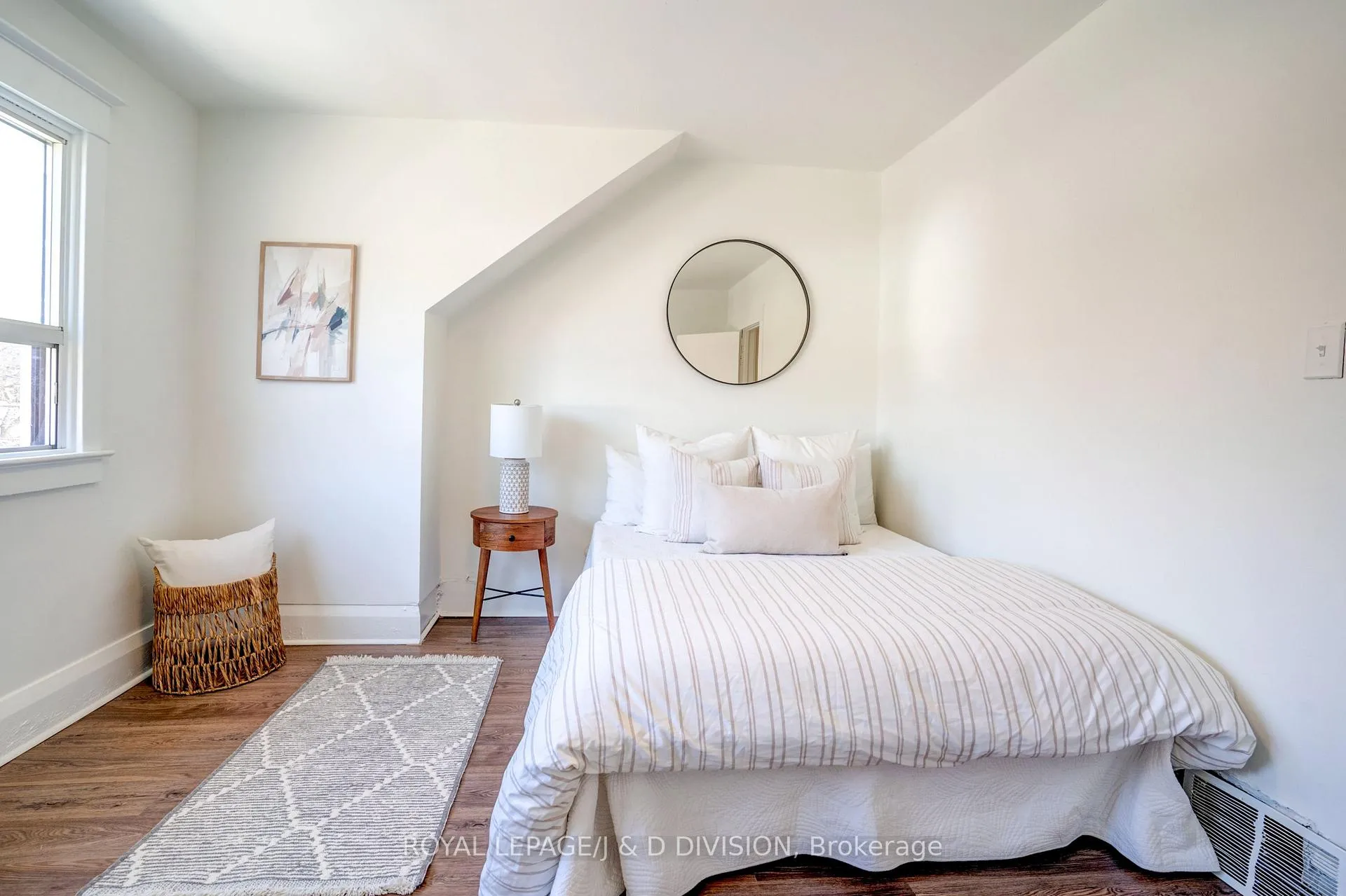 Photo 19 of 94 Brookside Drive, Toronto, East End-Danforth — HOMEH