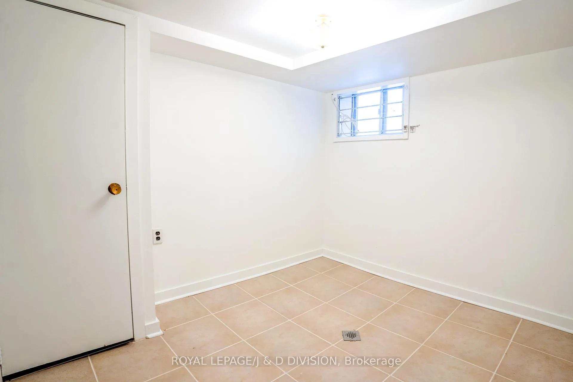 Photo 33 of 94 Brookside Drive, Toronto, East End-Danforth — HOMEH