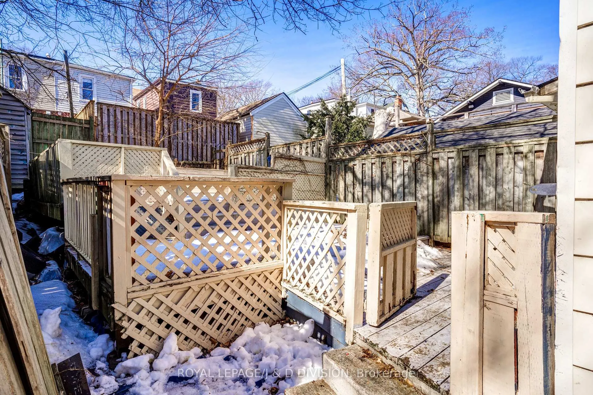 Photo 39 of 94 Brookside Drive, Toronto, East End-Danforth — HOMEH