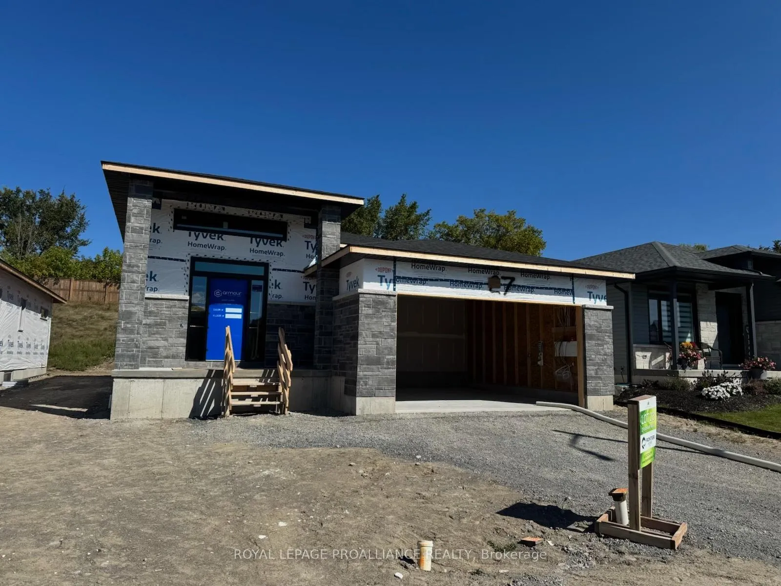 Front of 27 Schmidt Way