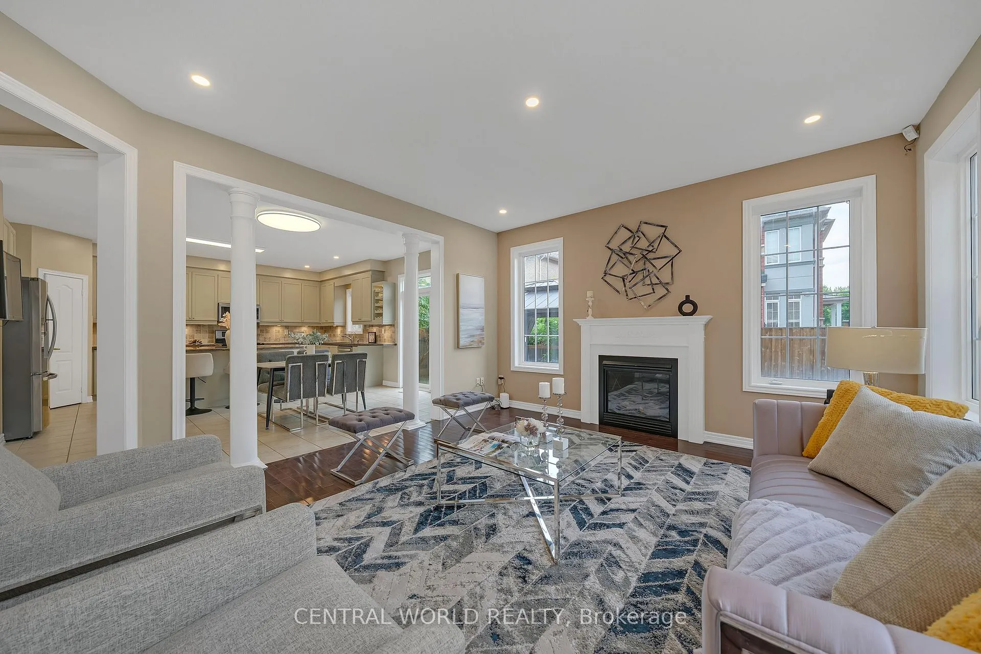 Photo 16 of 49 Stonechurch Crescent, Markham, Box Grove — HOMEH
