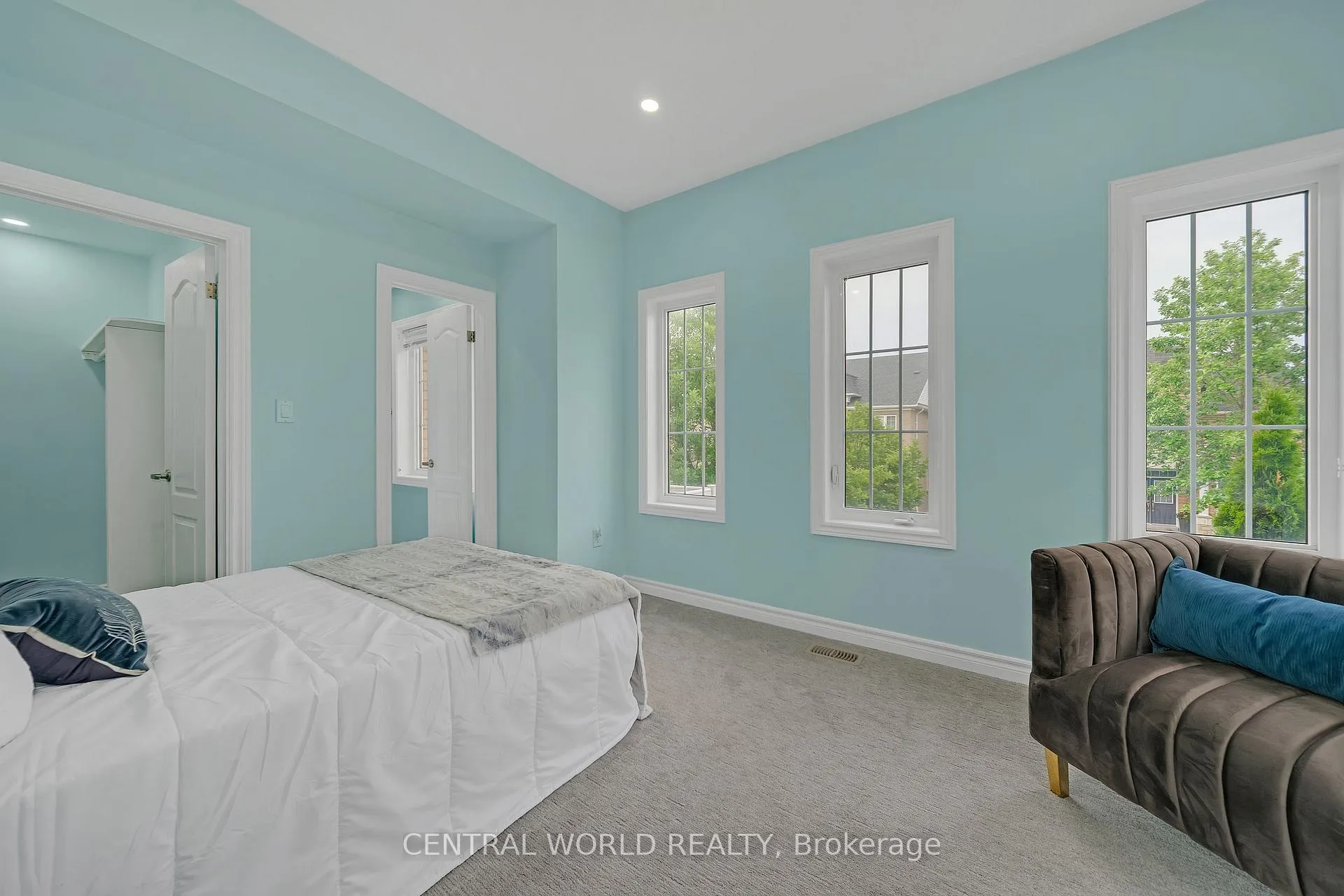 Photo 25 of 49 Stonechurch Crescent, Markham, Box Grove — HOMEH