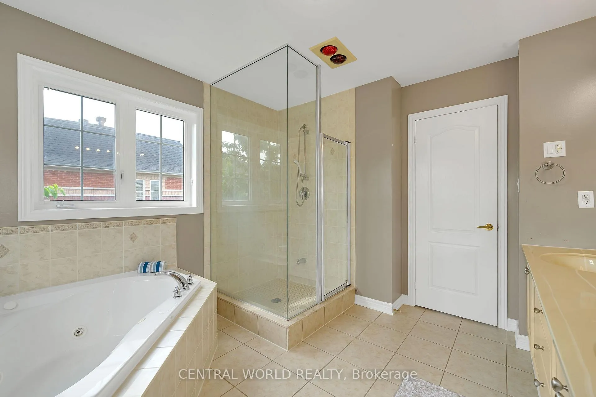 Photo 40 of 49 Stonechurch Crescent, Markham, Box Grove — HOMEH