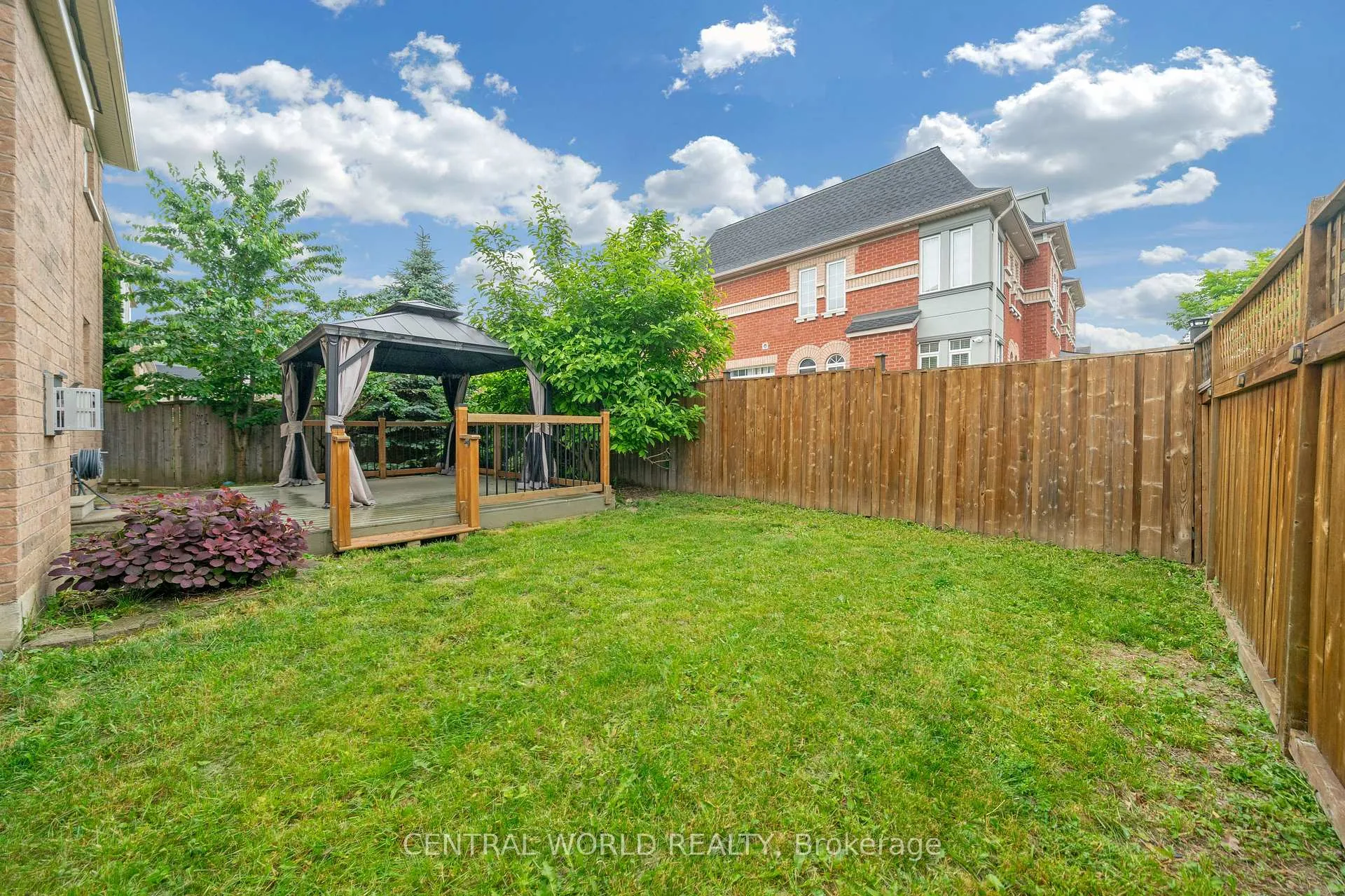 Photo 45 of 49 Stonechurch Crescent, Markham, Box Grove — HOMEH