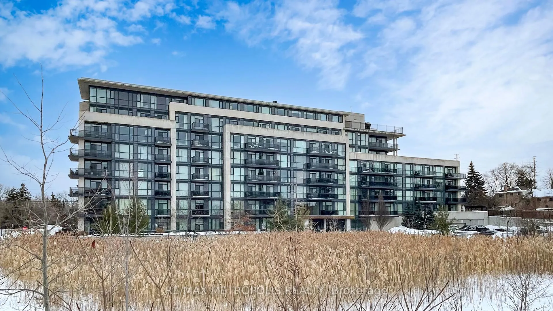 Photo 1 of Unit 318, 4700 Highway 7, Vaughan, East Woodbridge — HOMEH
