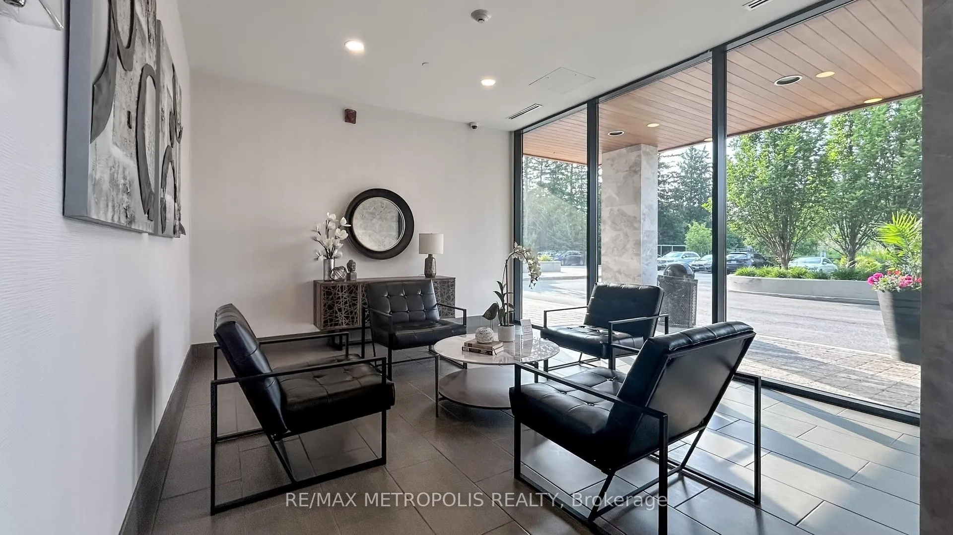 Photo 49 of Unit 318, 4700 Highway 7, Vaughan, East Woodbridge — HOMEH
