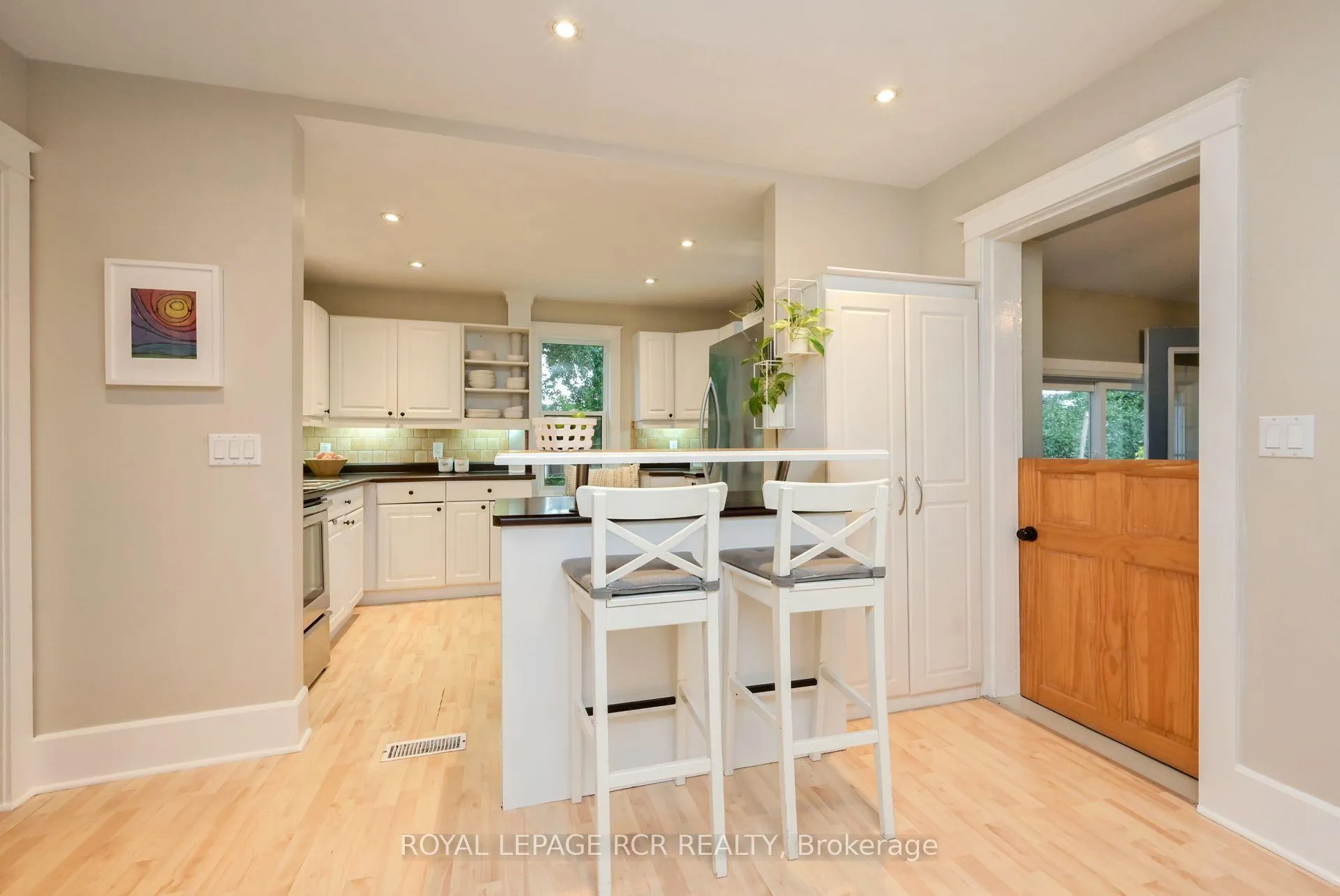 Photo 5 of 307 Victoria Street, Shelburne — HOMEH