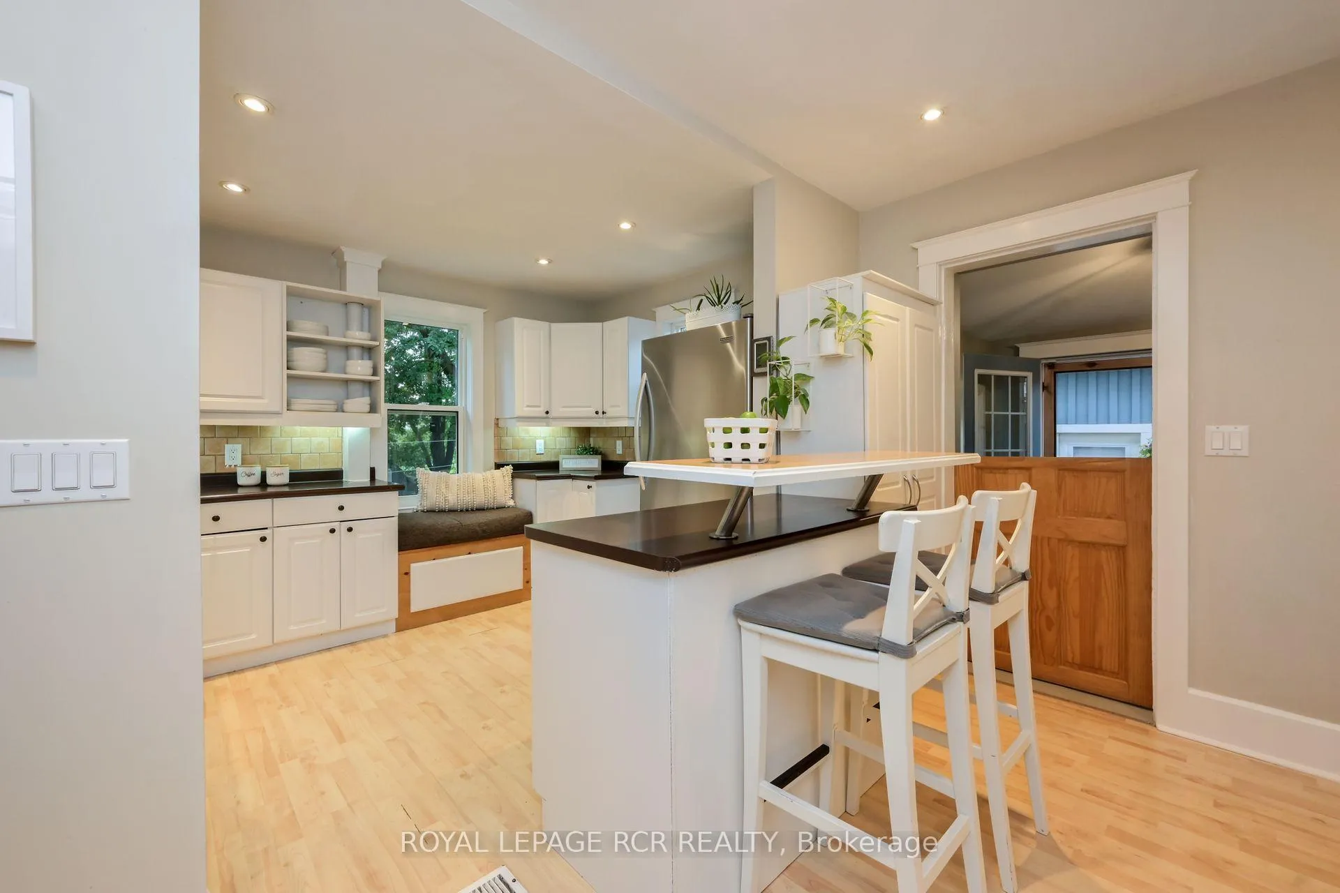 Photo 6 of 307 Victoria Street, Shelburne — HOMEH
