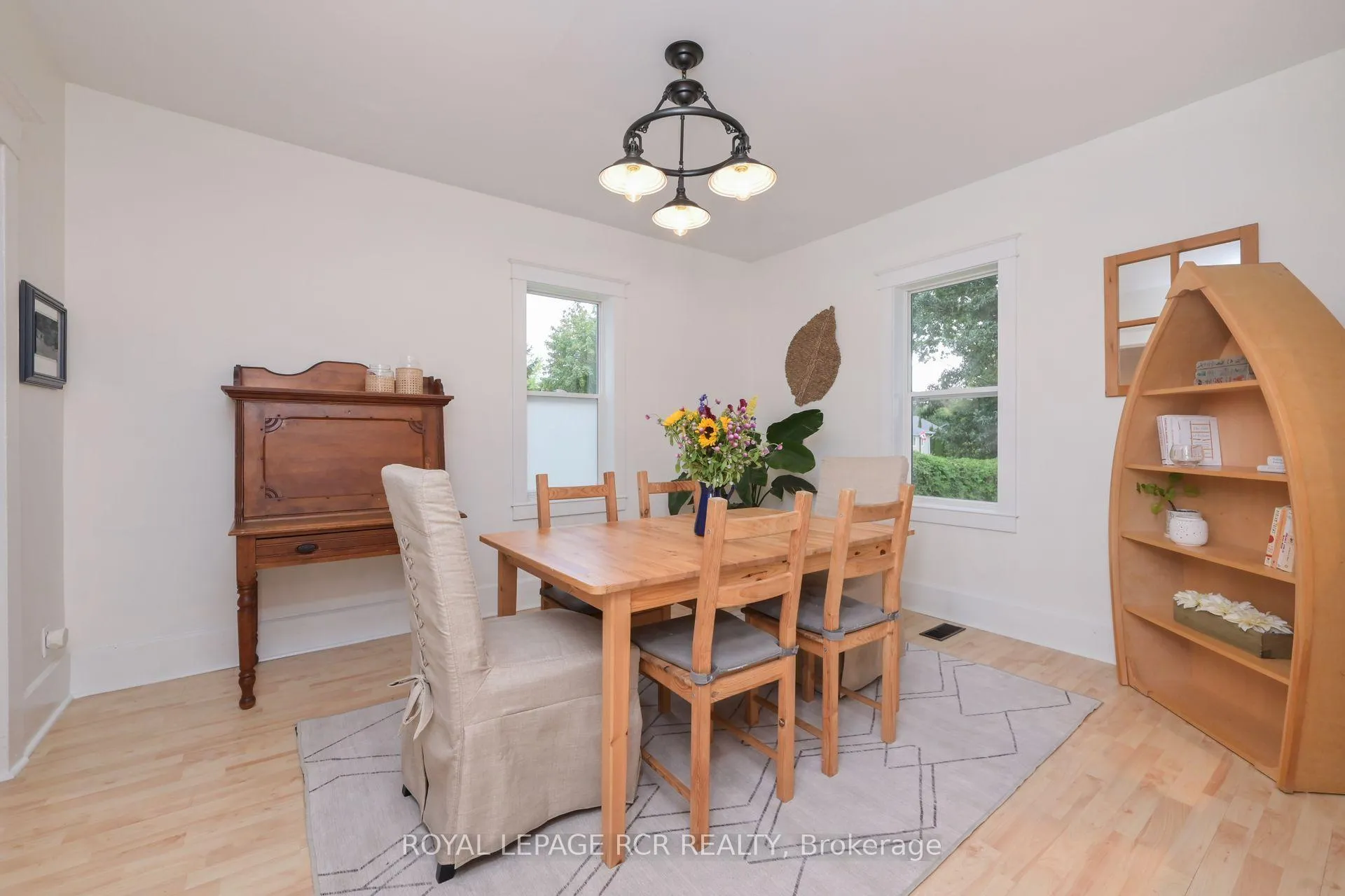 Photo 11 of 307 Victoria Street, Shelburne — HOMEH