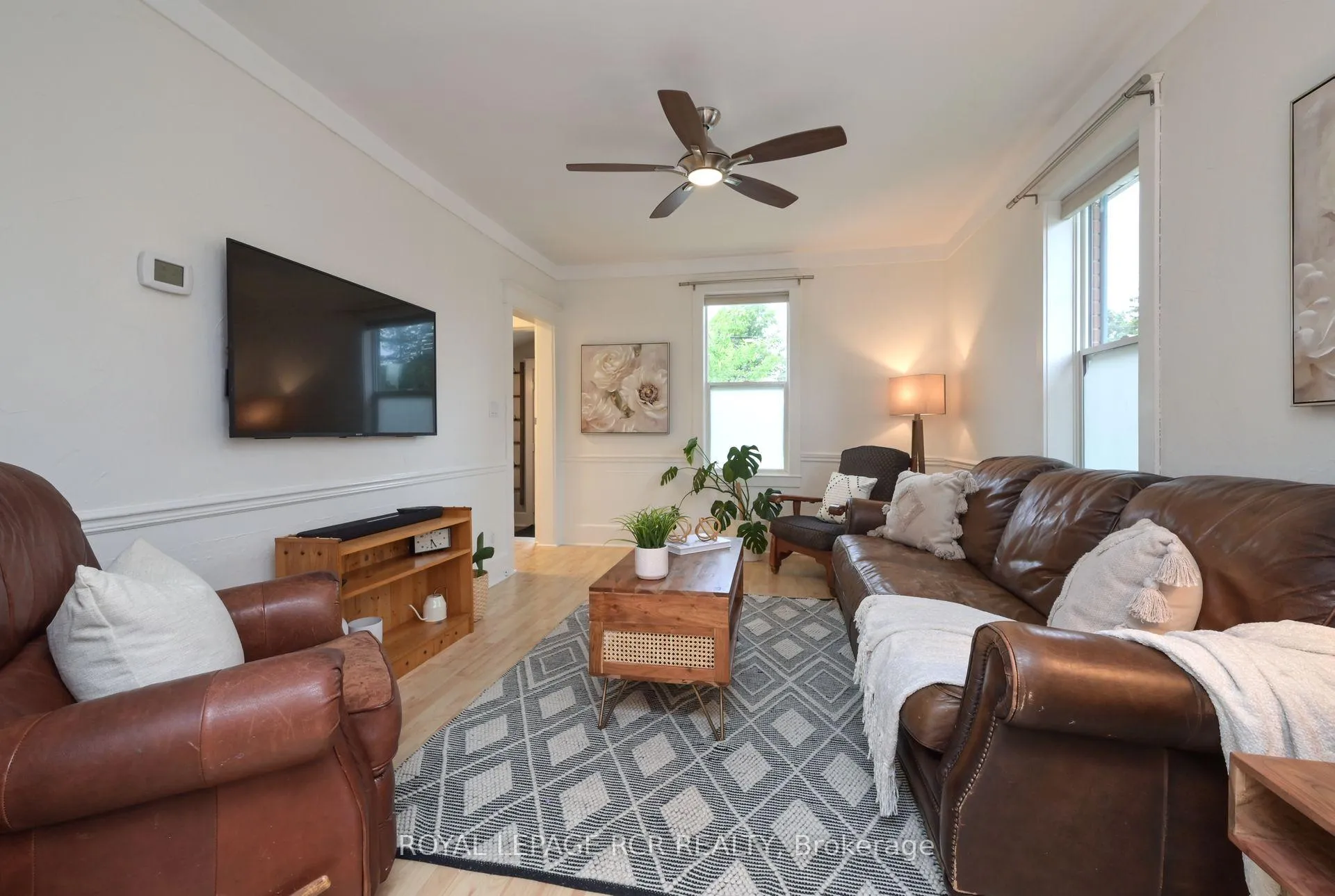 Photo 12 of 307 Victoria Street, Shelburne — HOMEH