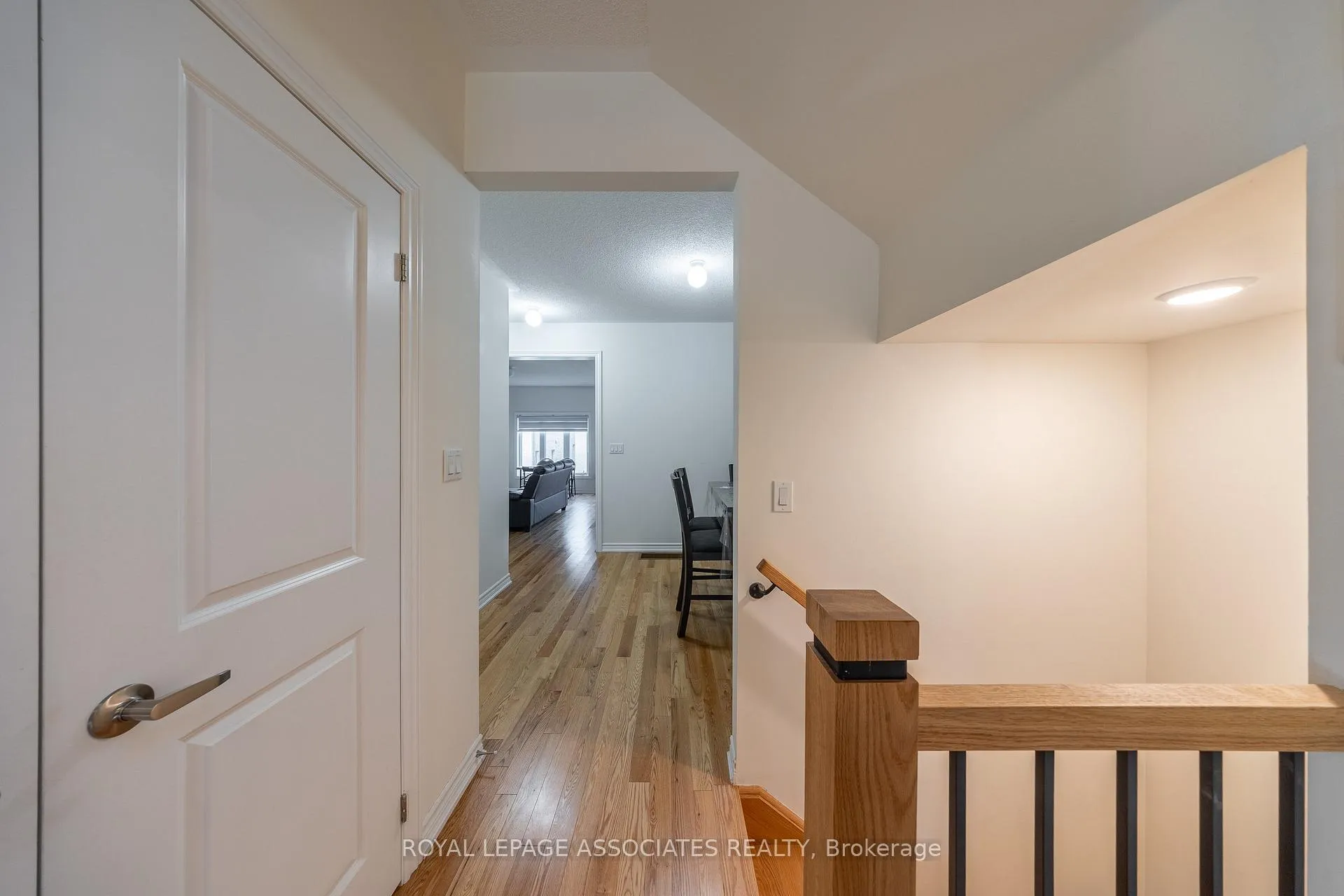Photo 6 of 2529 Athena Path, Pickering, Rural Pickering — HOMEH