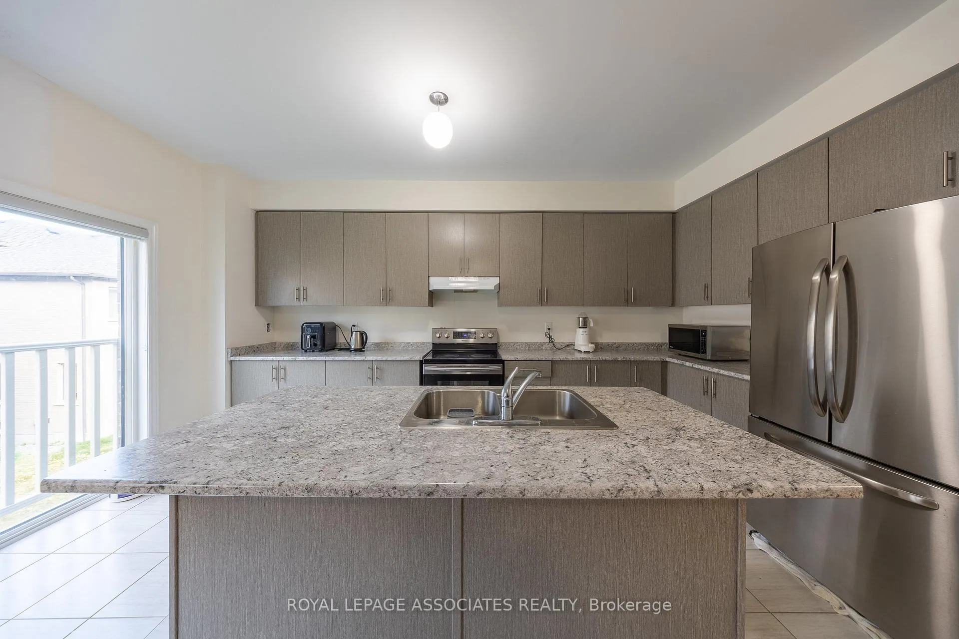 Photo 11 of 2529 Athena Path, Pickering, Rural Pickering — HOMEH