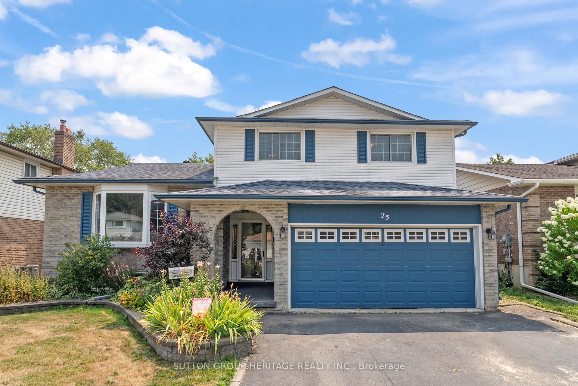 Photo 1 of 25 Carruthers Drive, Clarington, Bowmanville — HOMEH