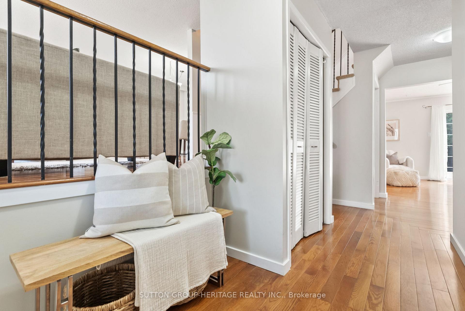 Photo 5 of 25 Carruthers Drive, Clarington, Bowmanville — HOMEH