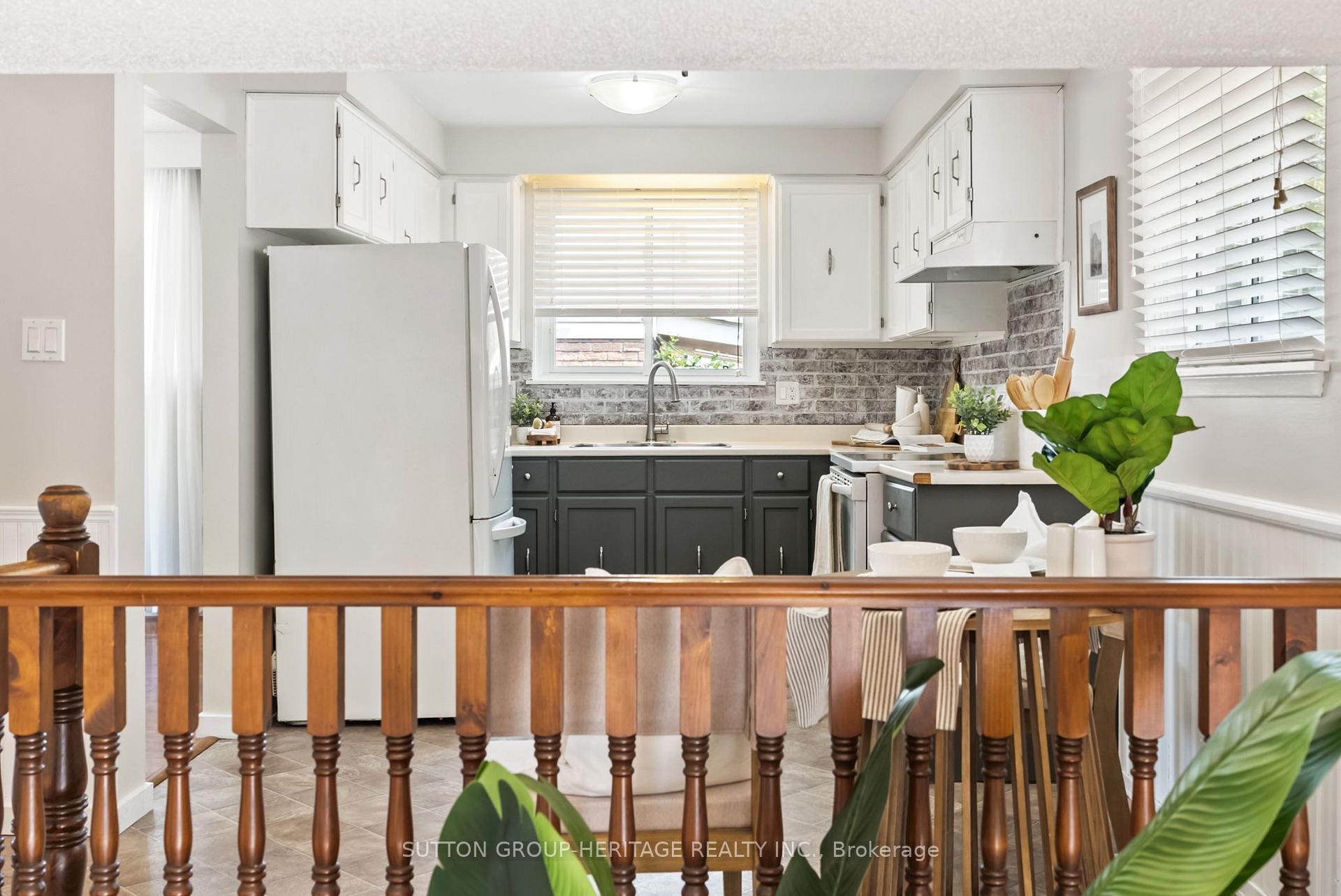 Photo 18 of 25 Carruthers Drive, Clarington, Bowmanville — HOMEH