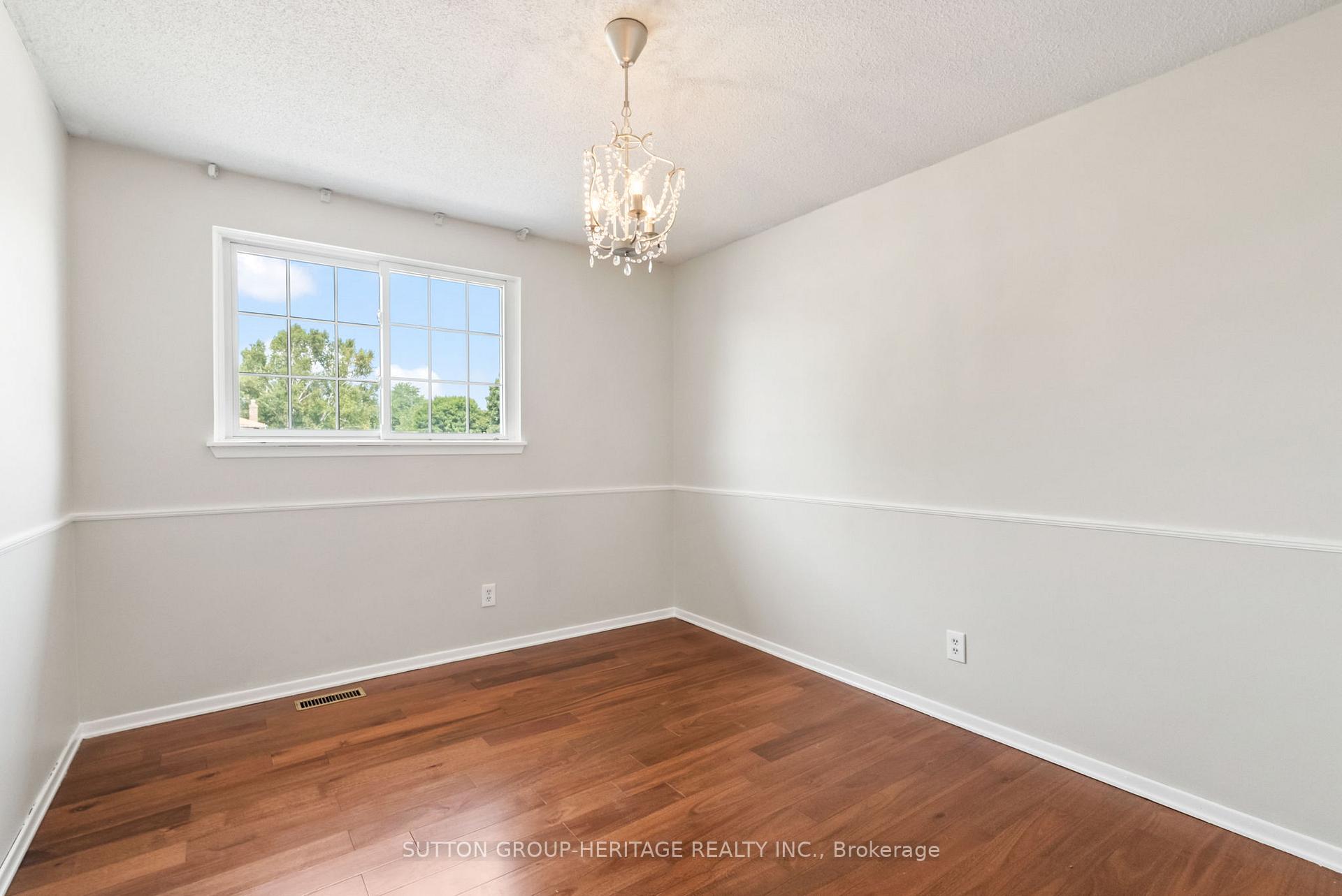 Photo 37 of 25 Carruthers Drive, Clarington, Bowmanville — HOMEH