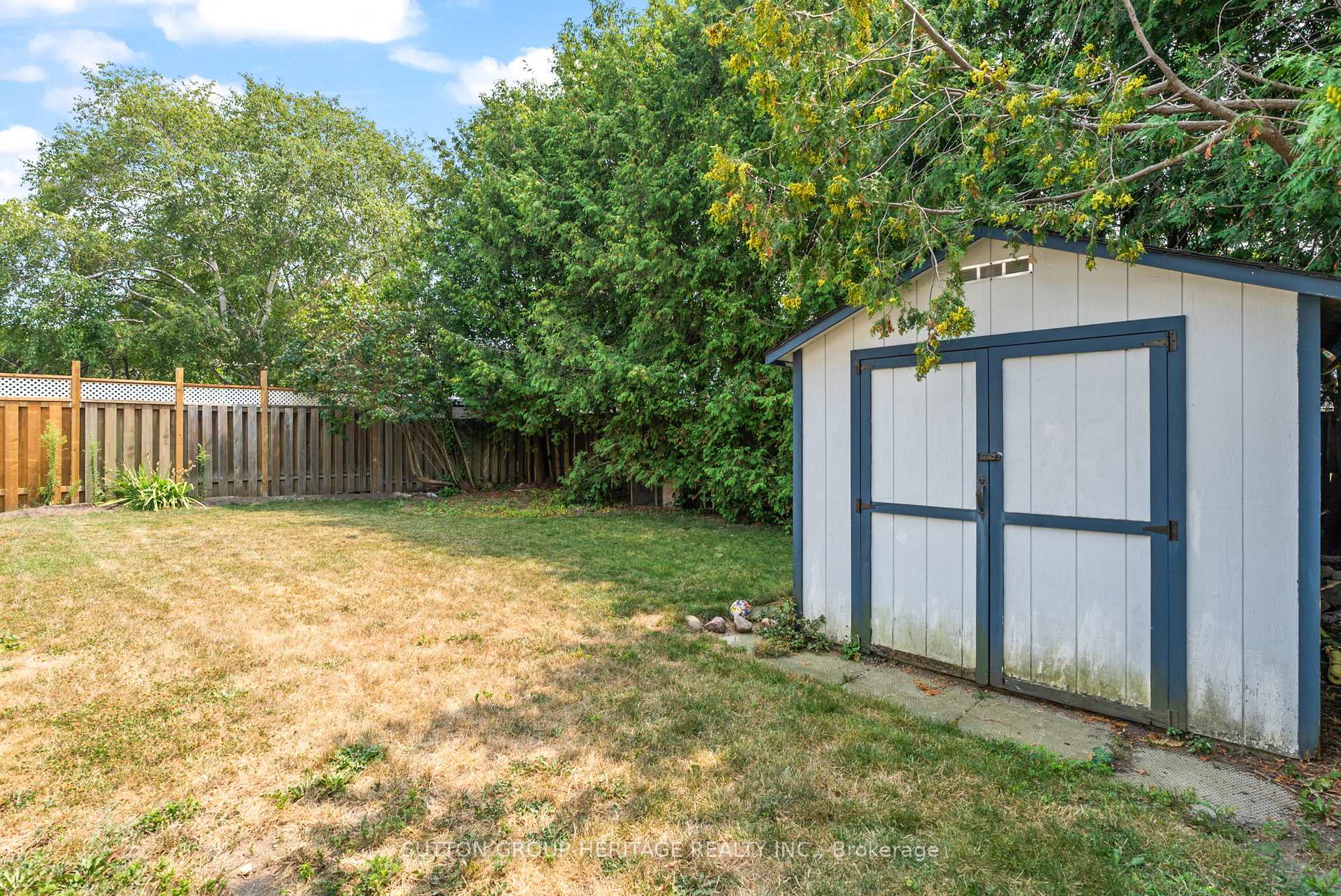 Photo 44 of 25 Carruthers Drive, Clarington, Bowmanville — HOMEH
