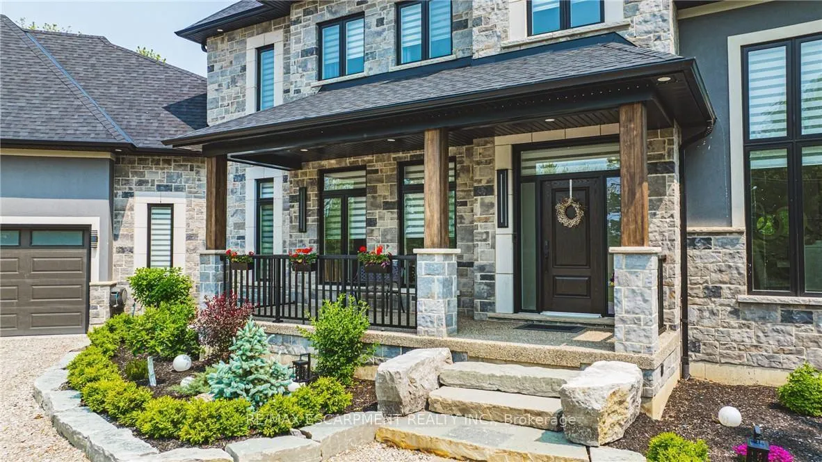 Photo 4 of 8378 Chippewa Road N, Hamilton, Mount Hope — HOMEH