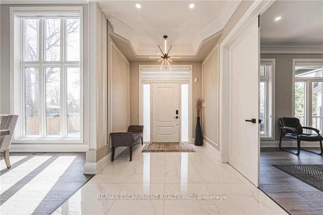 Photo 5 of 8378 Chippewa Road N, Hamilton, Mount Hope — HOMEH