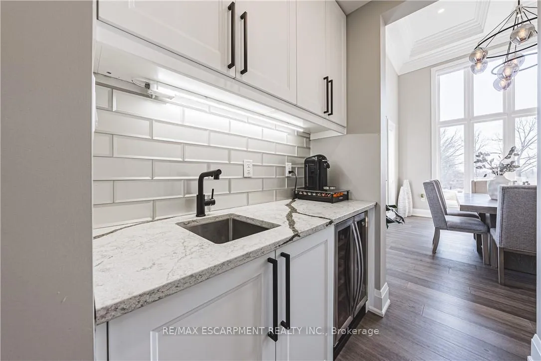 Photo 14 of 8378 Chippewa Road N, Hamilton, Mount Hope — HOMEH